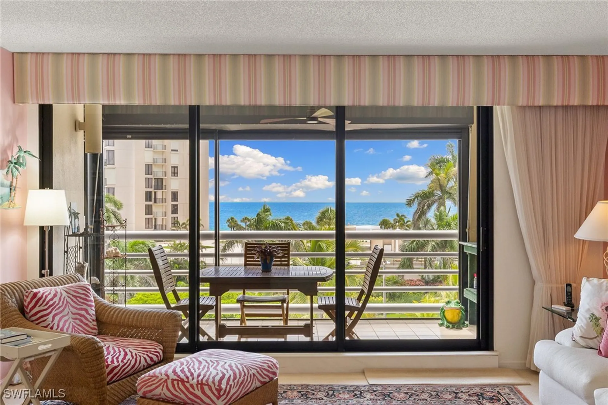 Property Slideshow image 5 of 32 | 3100 gulf shore blvd n apt 403, Naples, FL, 34103