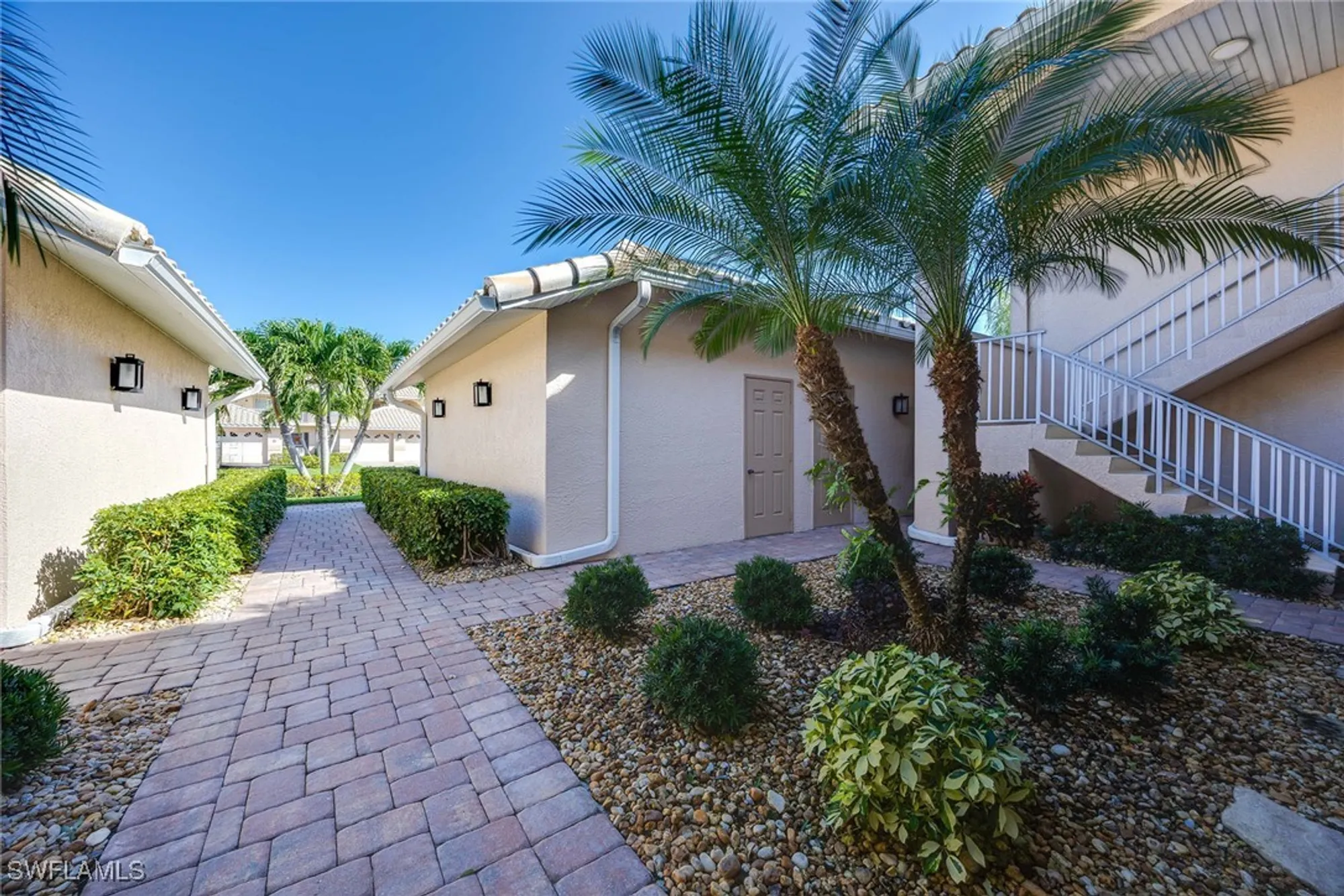 Property Slideshow image 4 of 29 | 9022 michael cir unit 3, Naples, FL, 34113