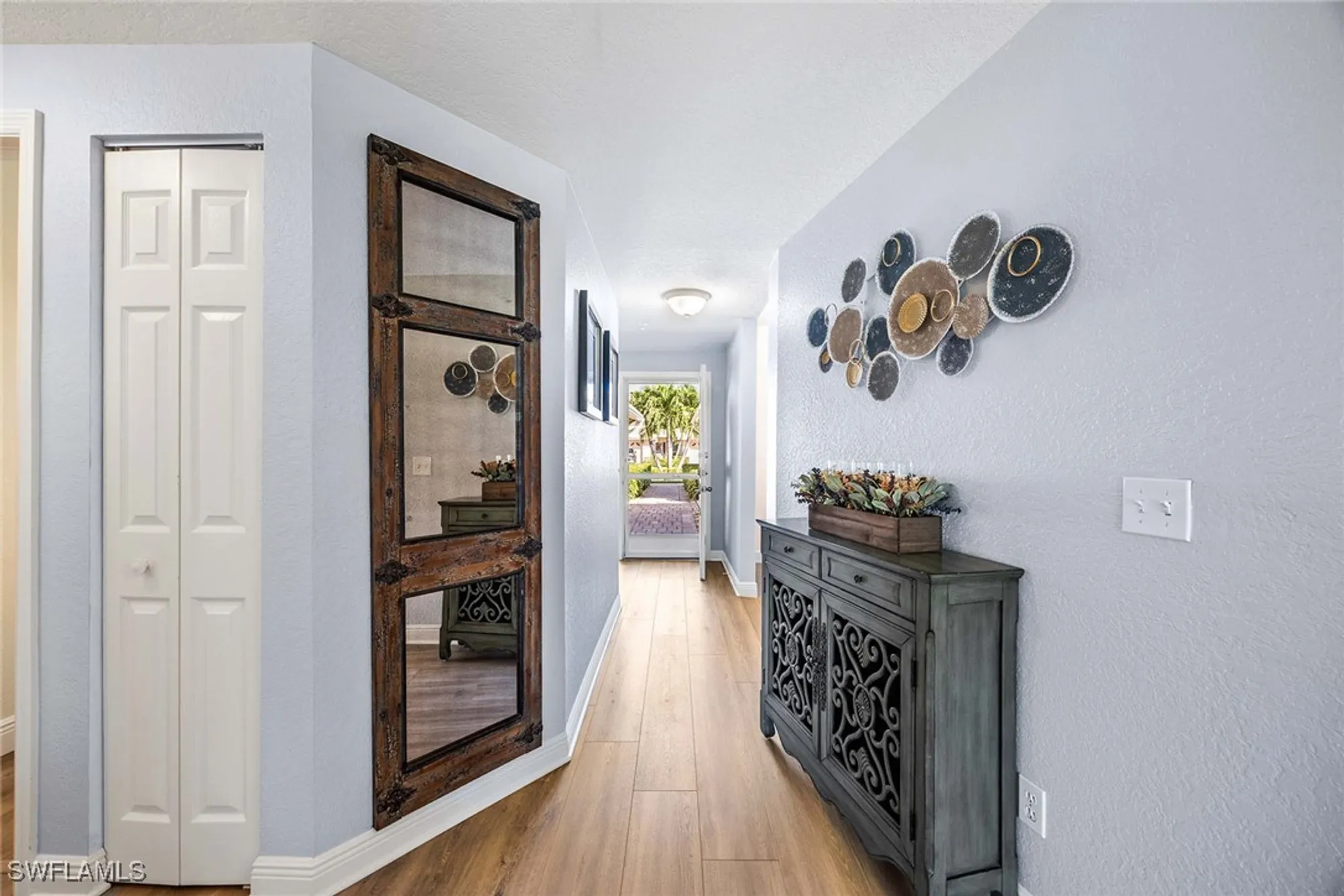 Property Slideshow image 5 of 29 | 9022 michael cir unit 3, Naples, FL, 34113