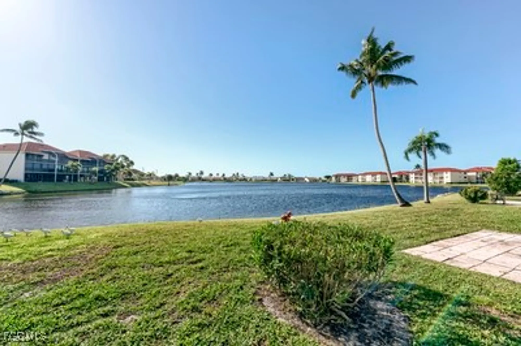 Property Slideshow image 22 of 26 | 11621 spinnaker way # 135, Fort Myers, FL, 33908