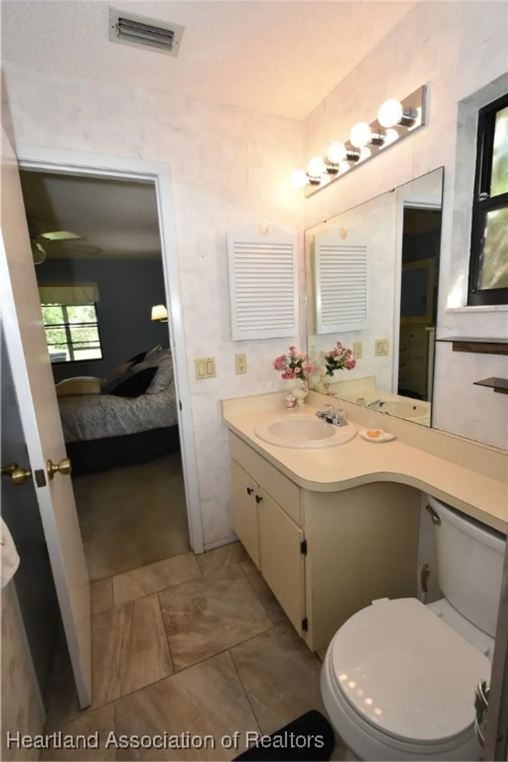 Property Slideshow image 18 of 32 | 3922 sunbird cir, Sebring, FL, 33872