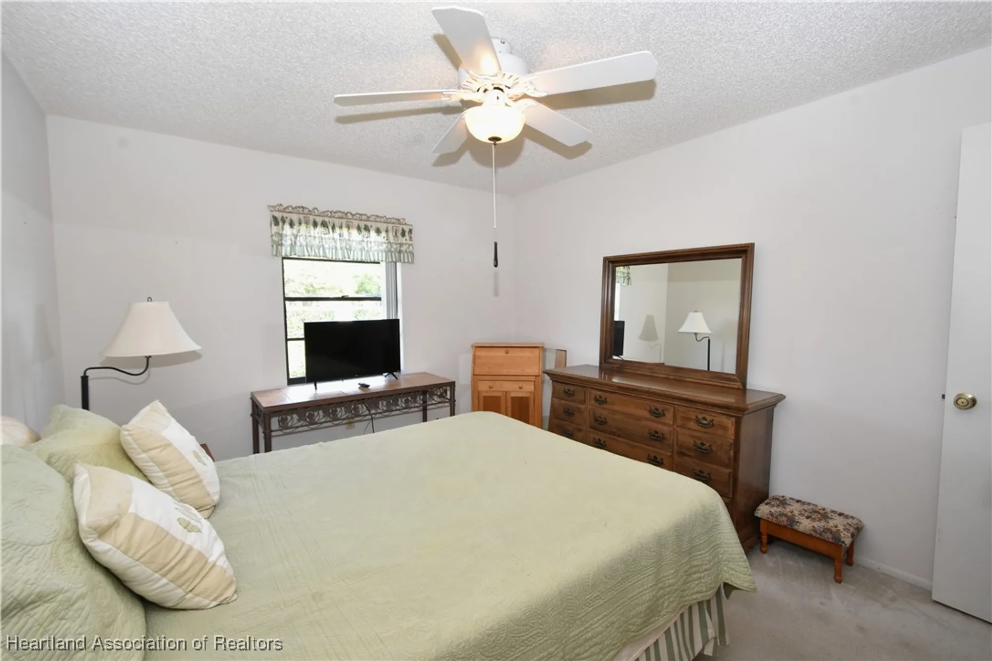 Property Slideshow image 21 of 32 | 3922 sunbird cir, Sebring, FL, 33872