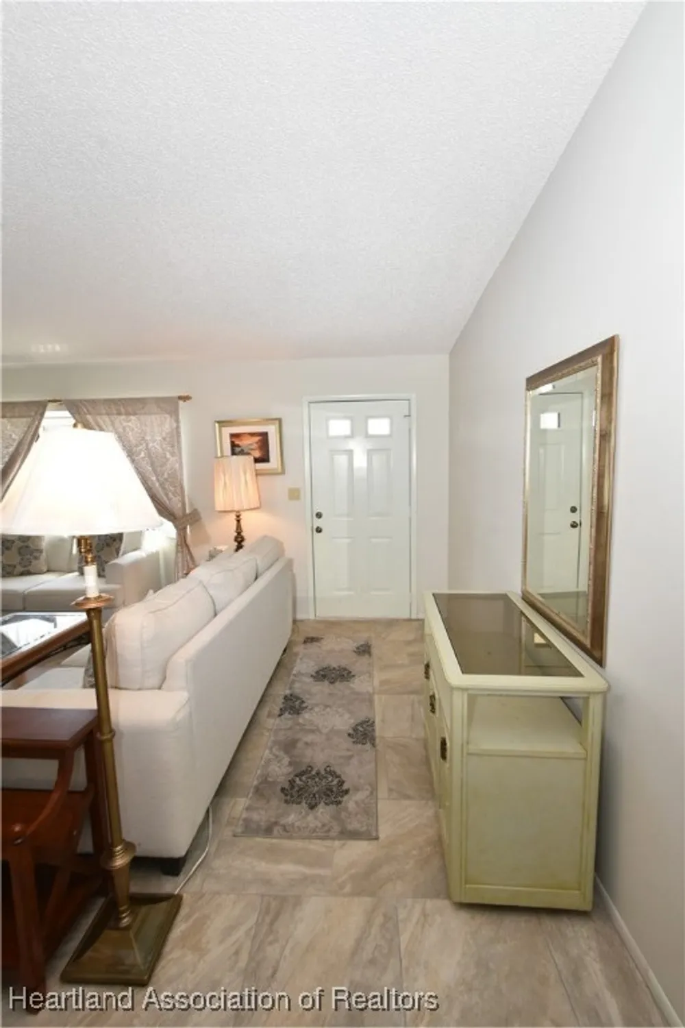 Property Slideshow image 3 of 32 | 3922 sunbird cir, Sebring, FL, 33872