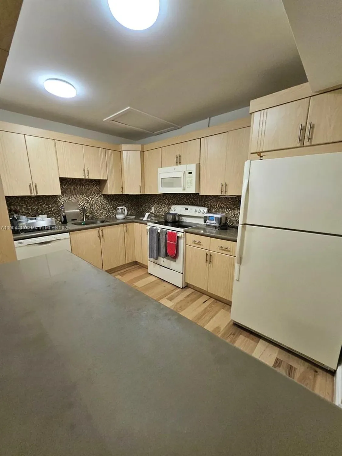 Property Slideshow image 2 of 13 | 246 dorset f # 246, Boca Raton, FL, 33434