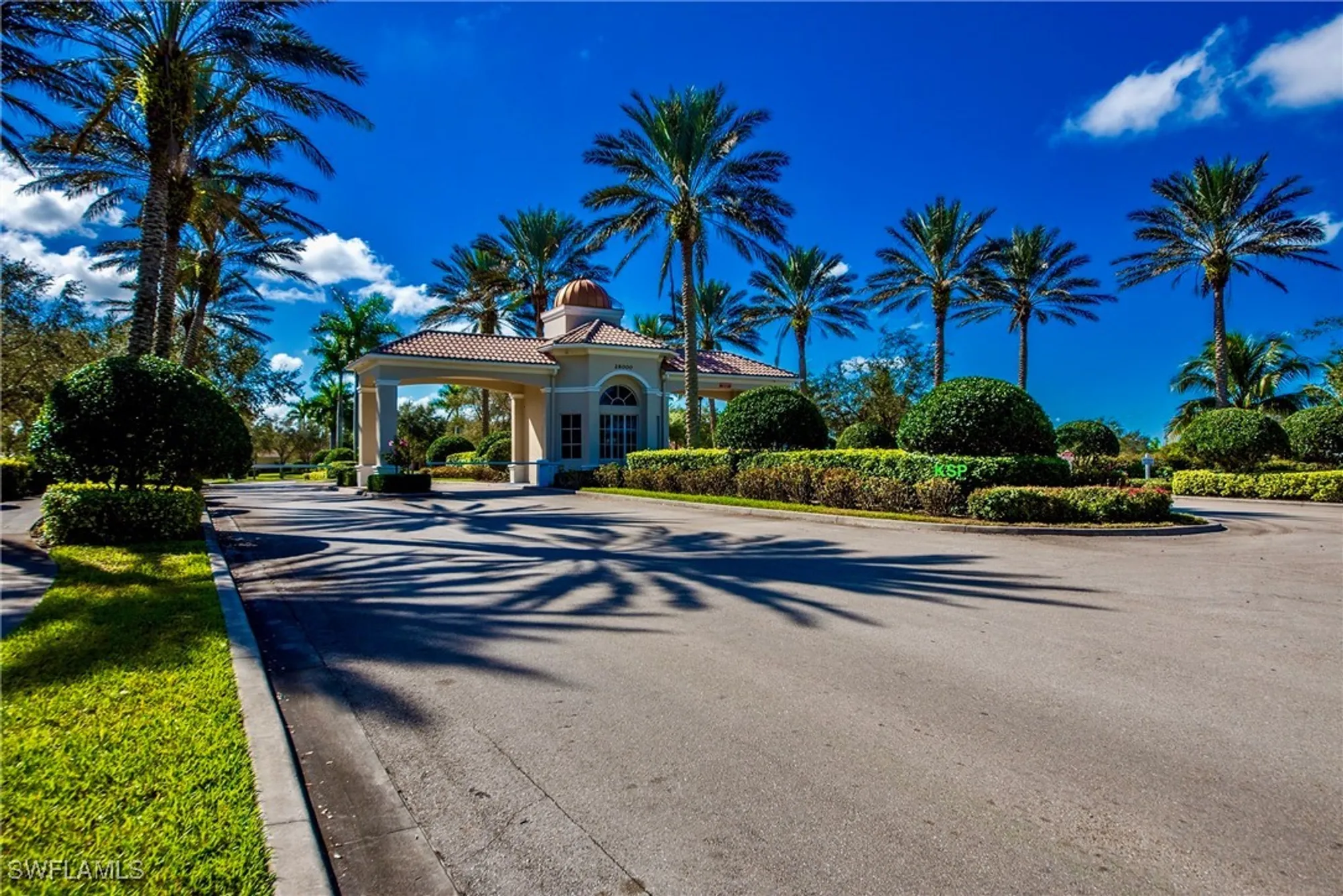 Property Slideshow image 22 of 47 | 28078 pisces ln, Bonita Springs, FL, 34135