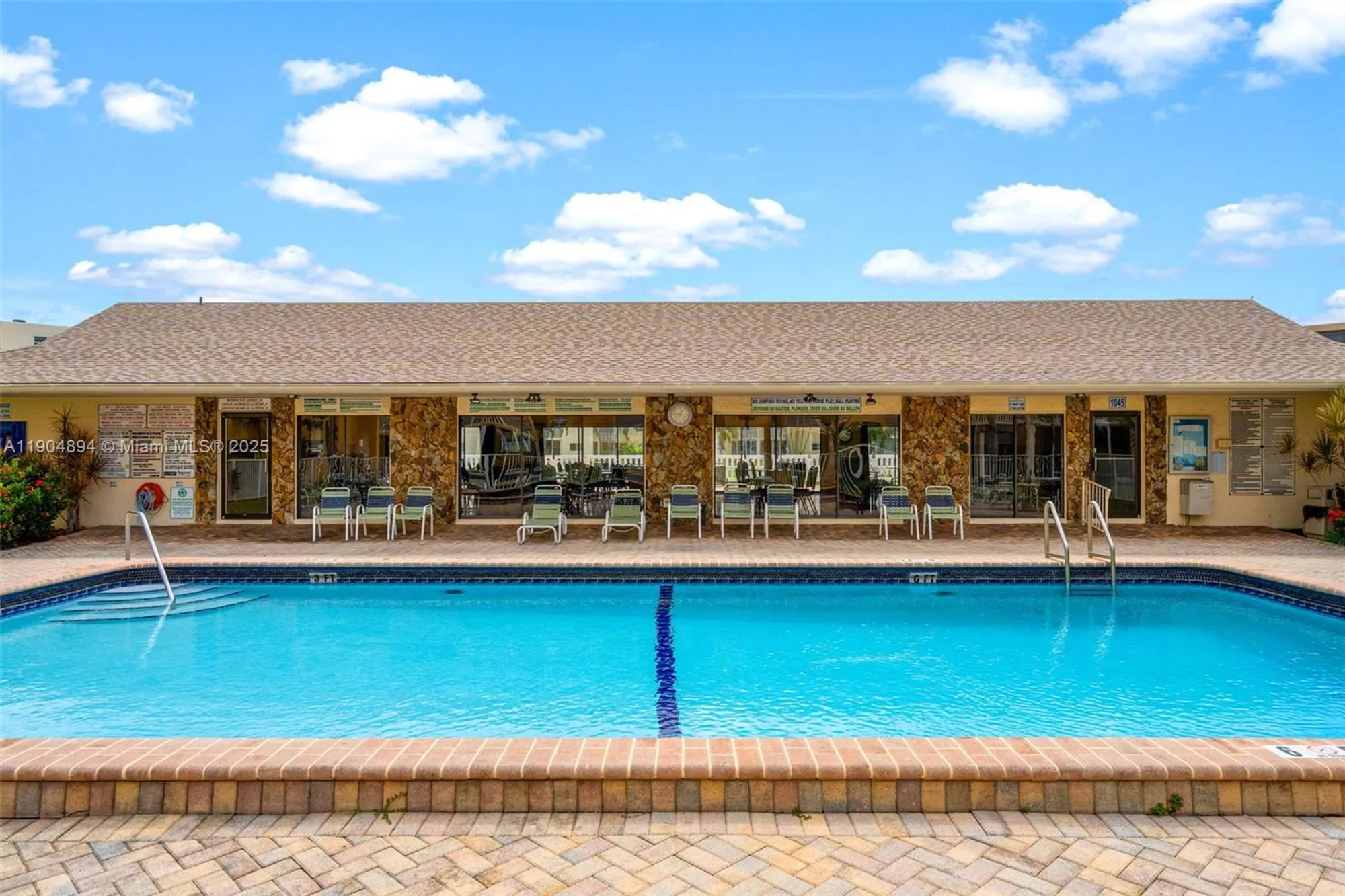 Property Slideshow image 16 of 20 | 1024 se 3rd ave 301, Dania Beach, FL, 33004