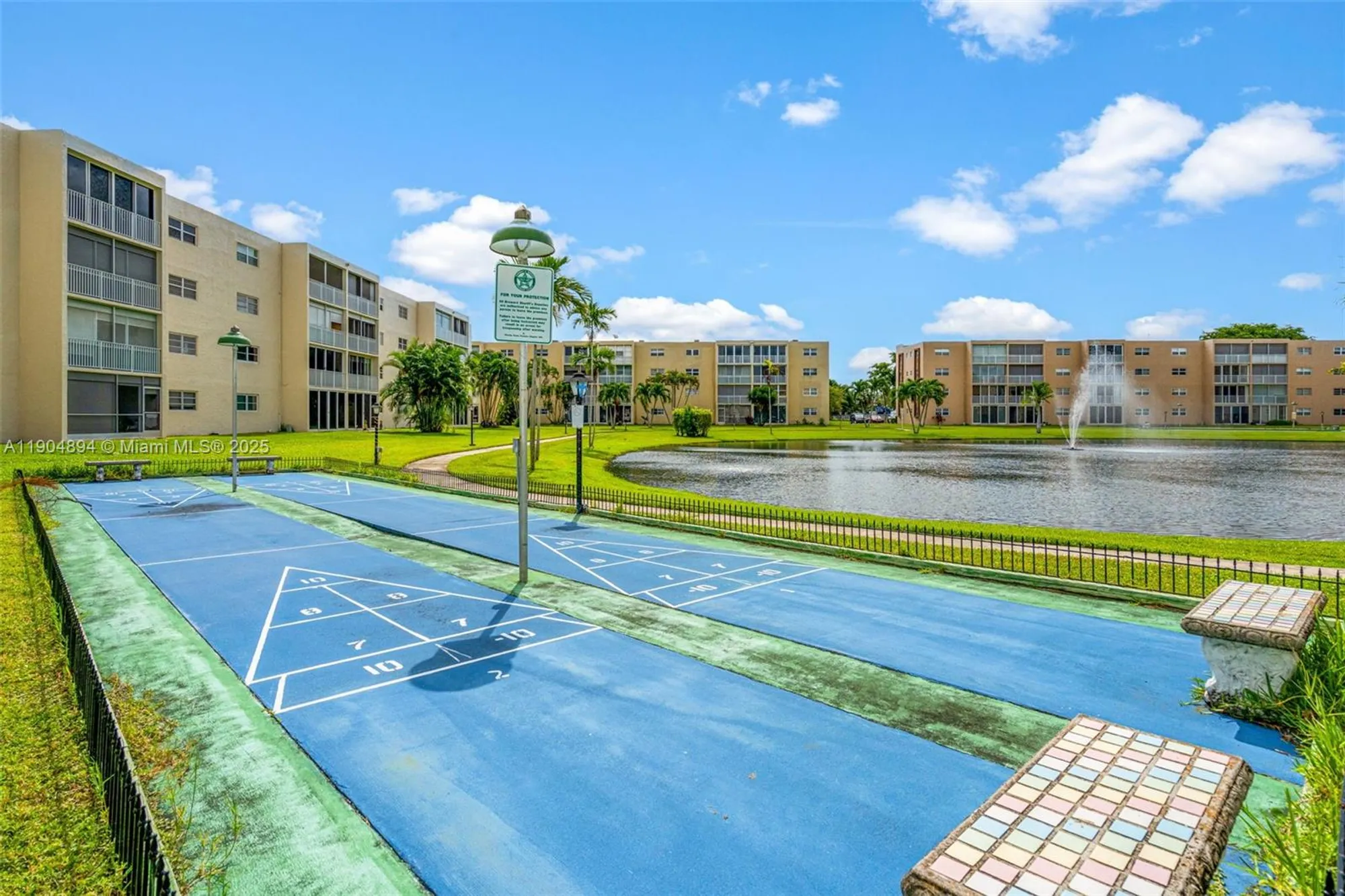 Property Slideshow image 18 of 20 | 1024 se 3rd ave 301, Dania Beach, FL, 33004