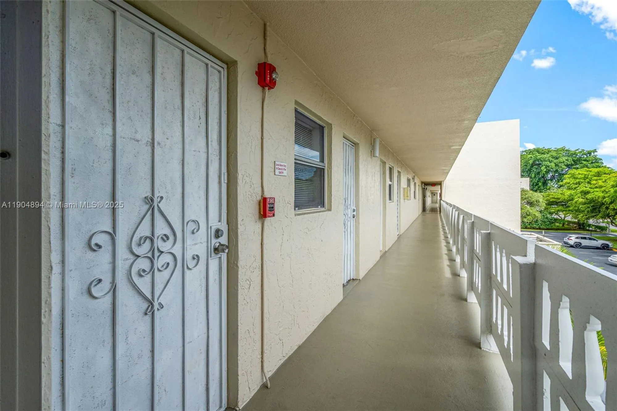 Property Slideshow image 6 of 20 | 1024 se 3rd ave 301, Dania Beach, FL, 33004