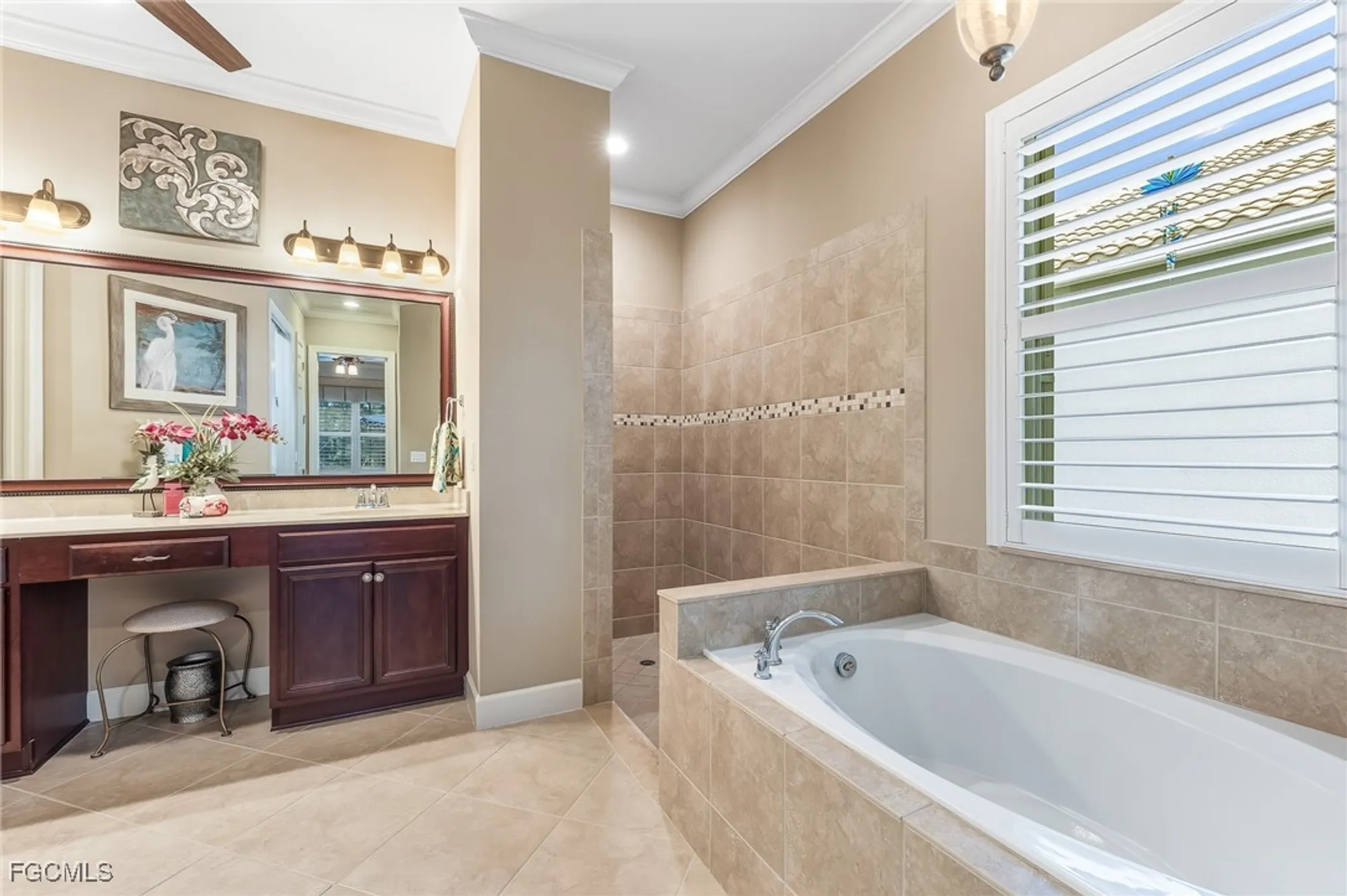 Property Slideshow image 17 of 39 | 11013 surrey pl, Fort Myers, FL, 33913