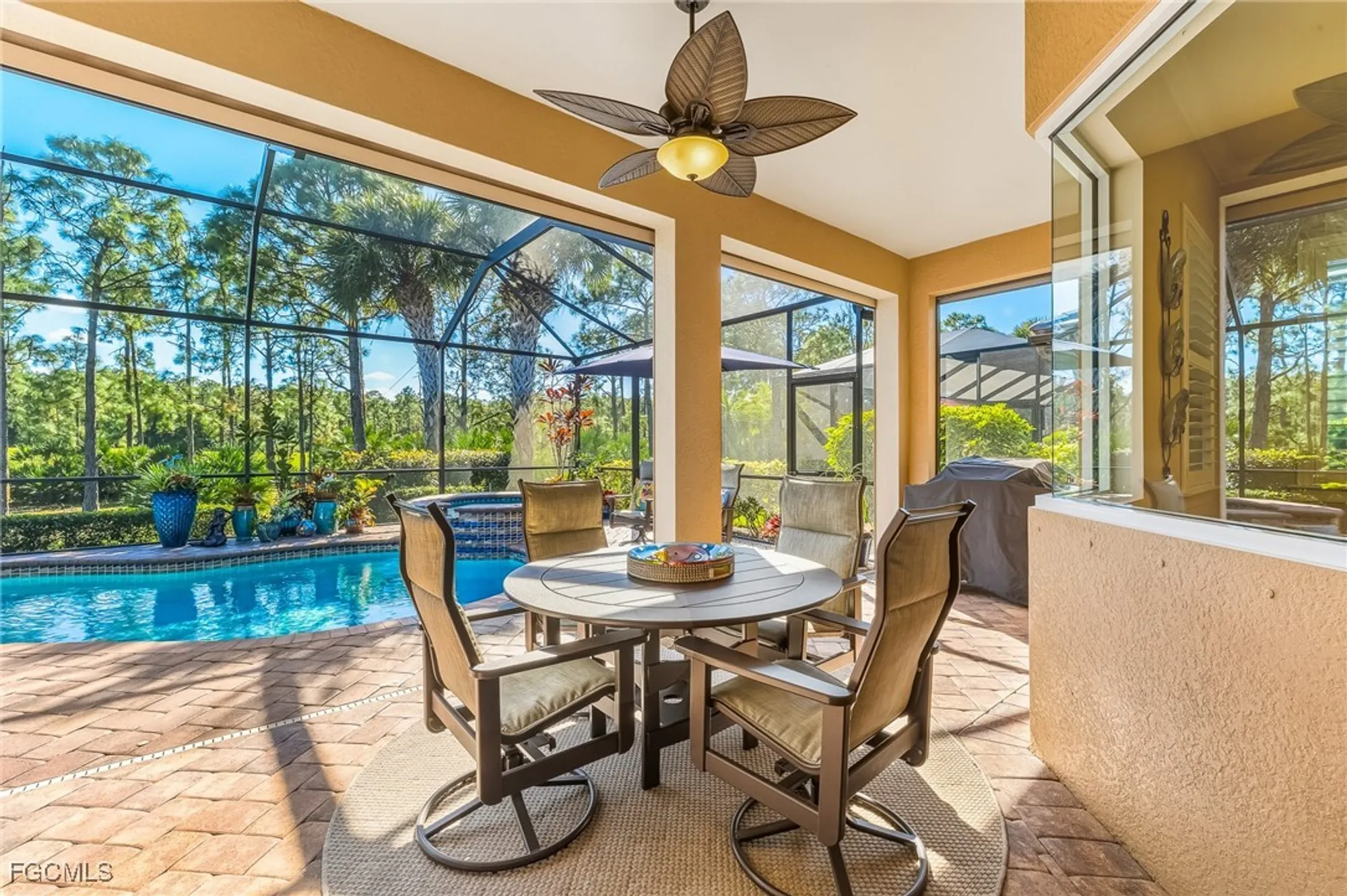 Property Slideshow image 22 of 39 | 11013 surrey pl, Fort Myers, FL, 33913