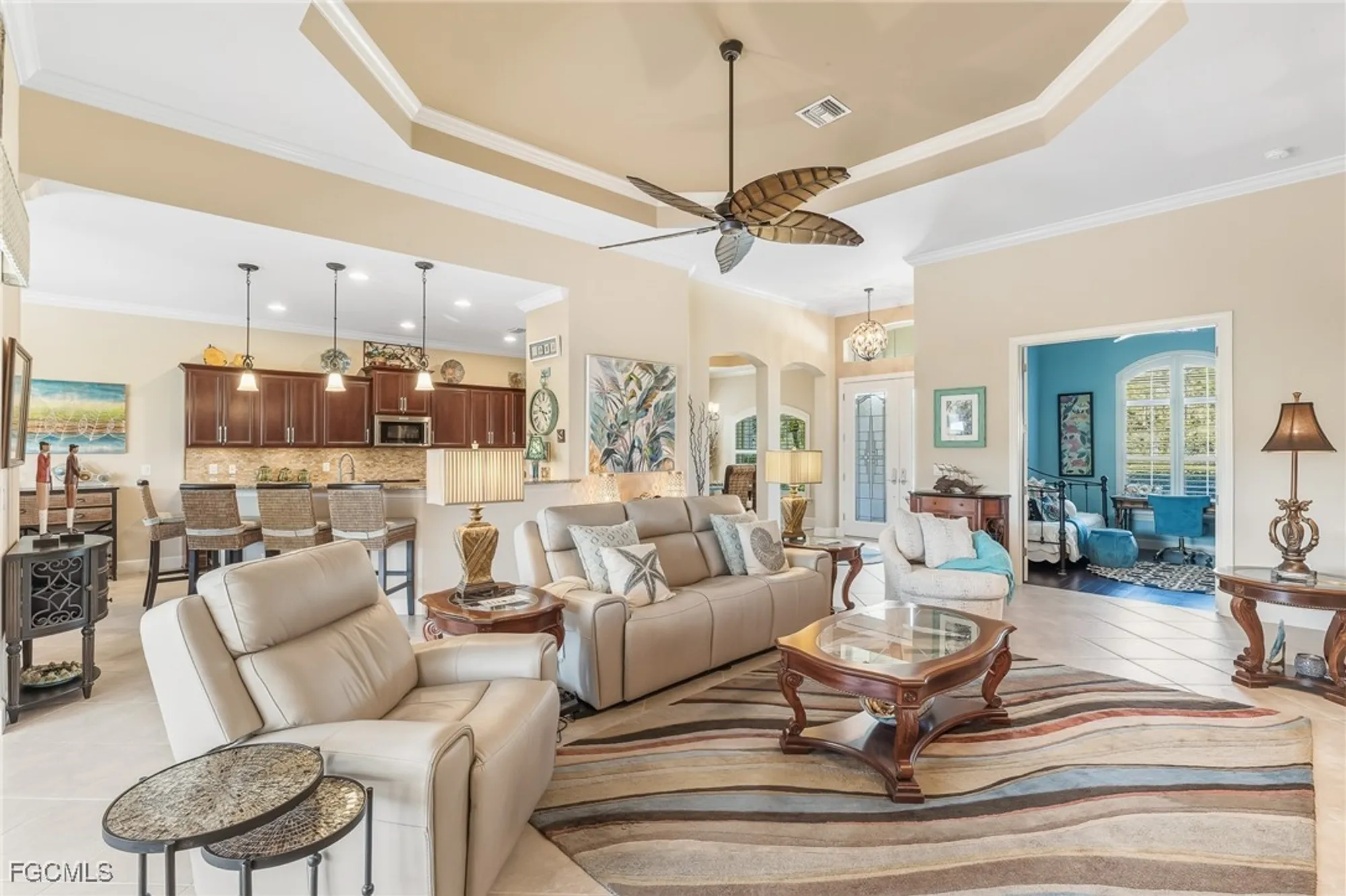 Property Slideshow image 6 of 39 | 11013 surrey pl, Fort Myers, FL, 33913