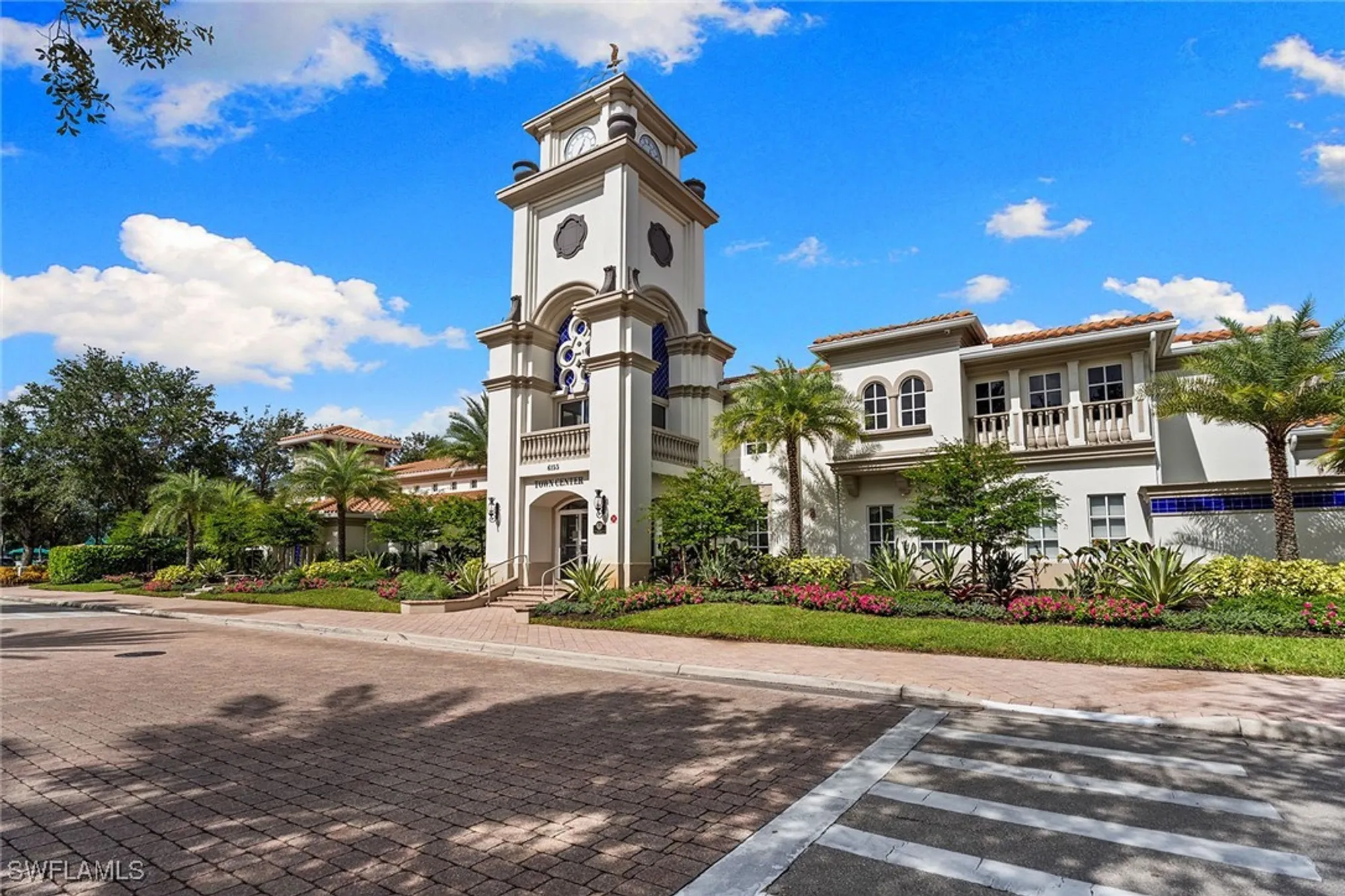 Property Slideshow image 33 of 45 | 3540 islandwalk cir, Naples, FL, 34119
