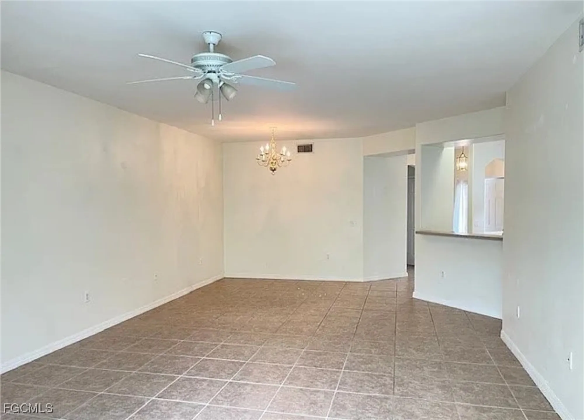 Property Slideshow image 4 of 13 | 9667 hemingway ln 3106, Fort Myers, FL, 33913