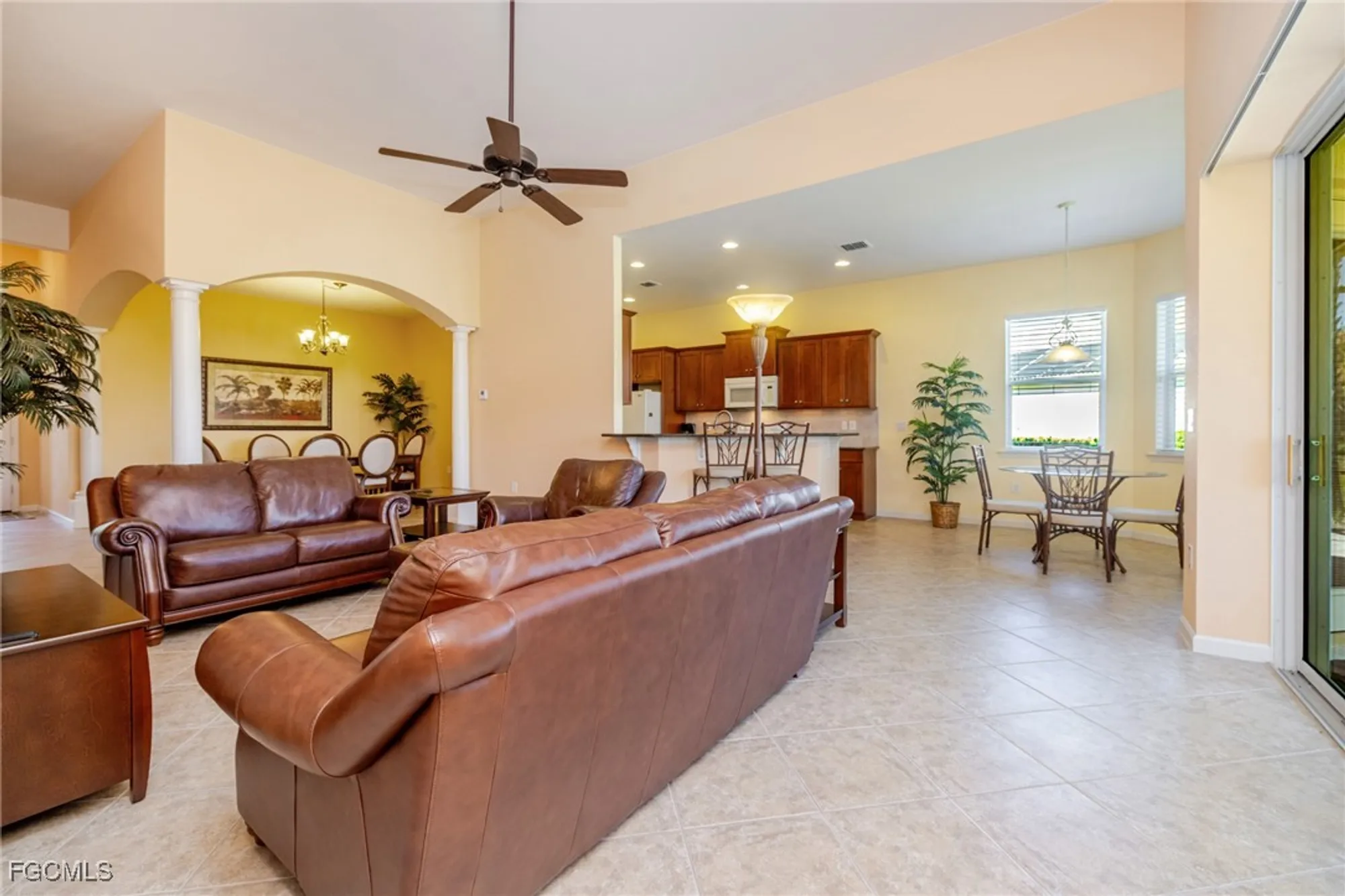Property Slideshow image 19 of 50 | 3621 lakeview isle ct, Fort Myers, FL, 33905