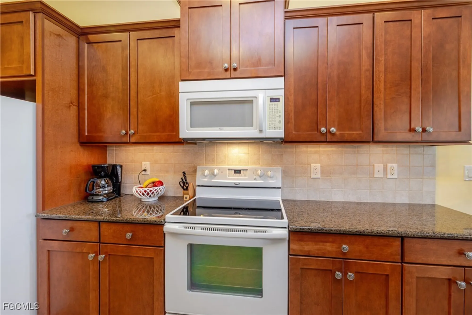 Property Slideshow image 12 of 50 | 3621 lakeview isle ct, Fort Myers, FL, 33905