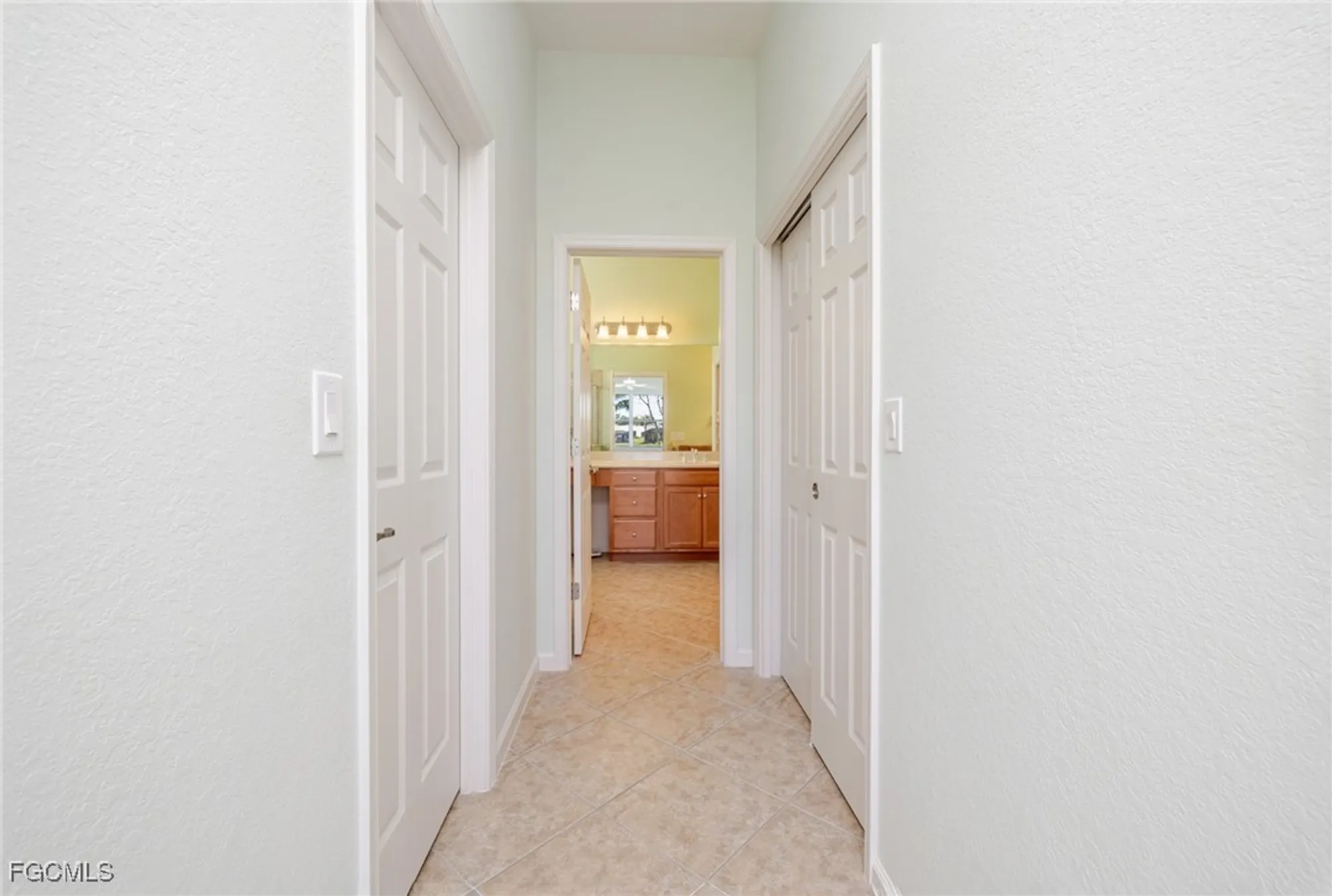Property Slideshow image 25 of 50 | 3621 lakeview isle ct, Fort Myers, FL, 33905