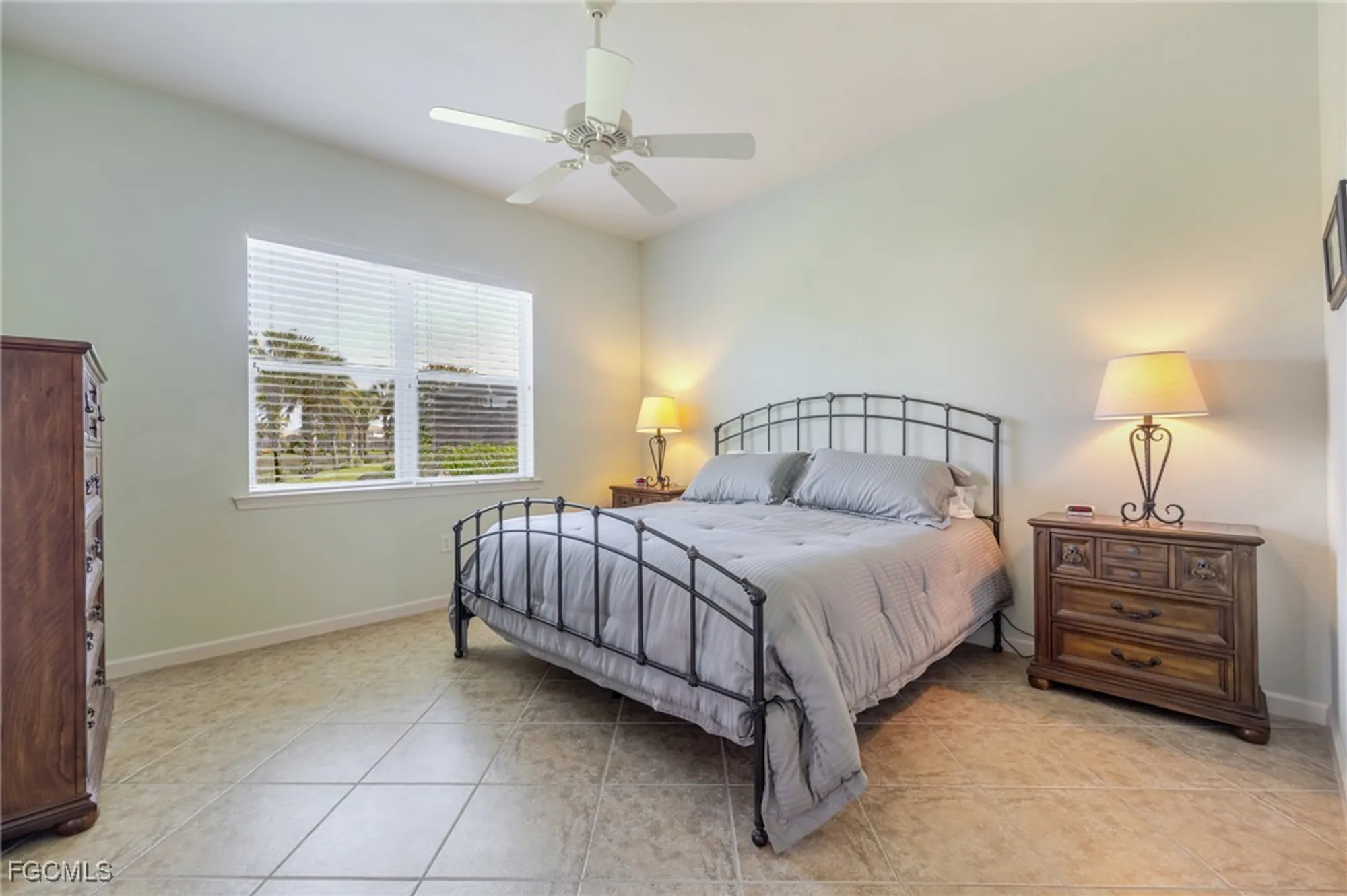 Property Slideshow image 22 of 50 | 3621 lakeview isle ct, Fort Myers, FL, 33905