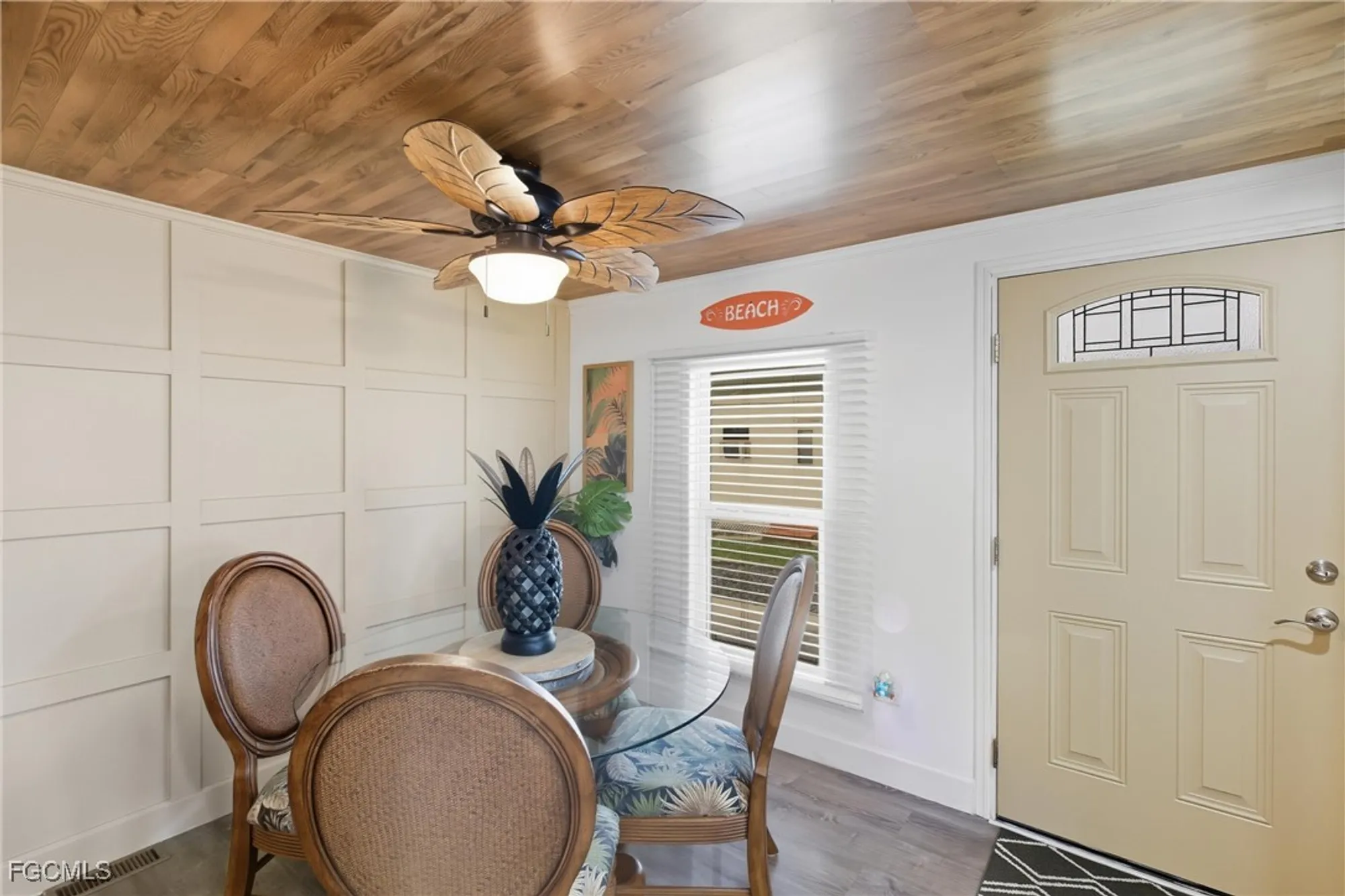 Property Slideshow image 10 of 48 | 5517 sir walter way, North Fort Myers, FL, 33917
