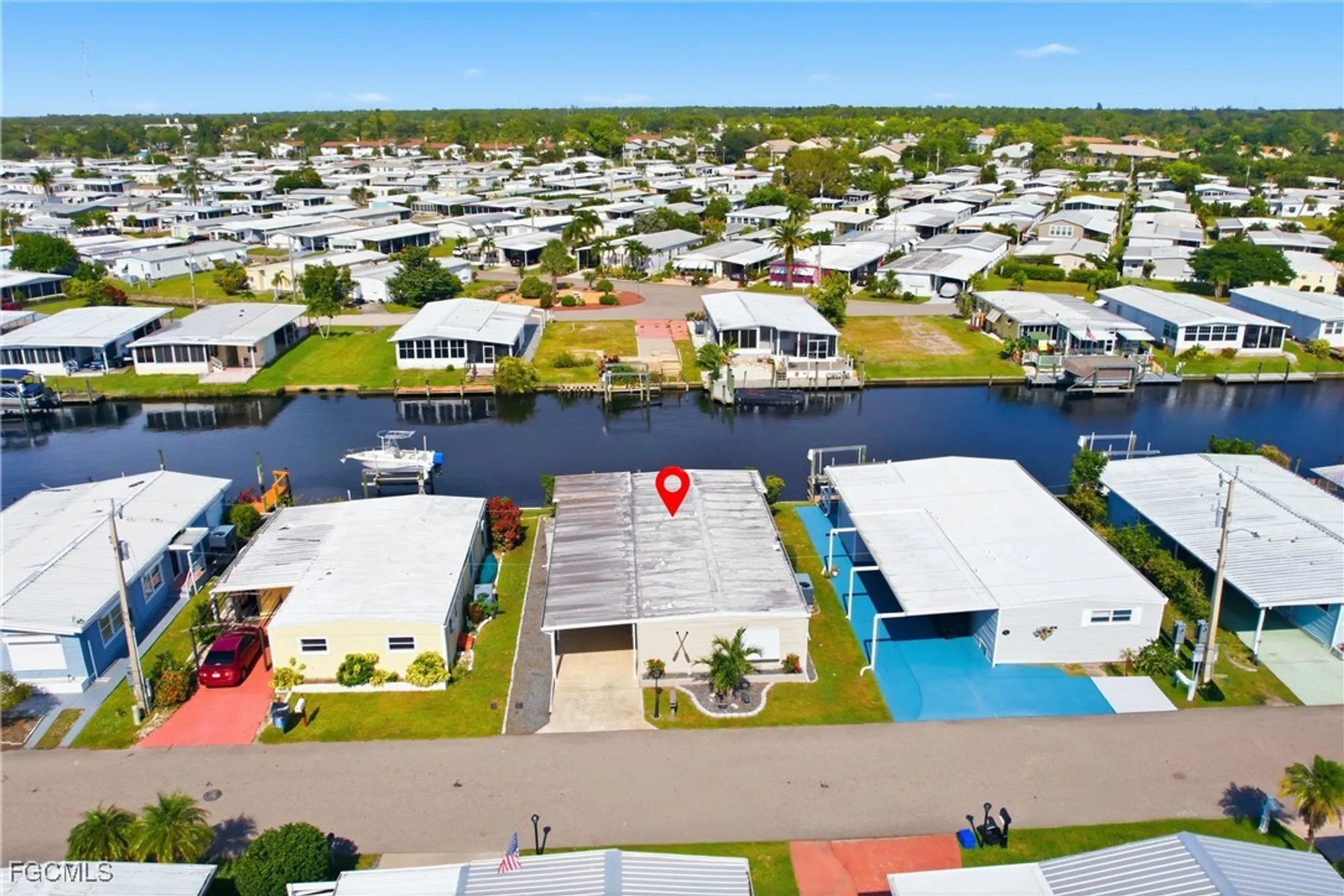 Property Slideshow image 36 of 48 | 5517 sir walter way, North Fort Myers, FL, 33917