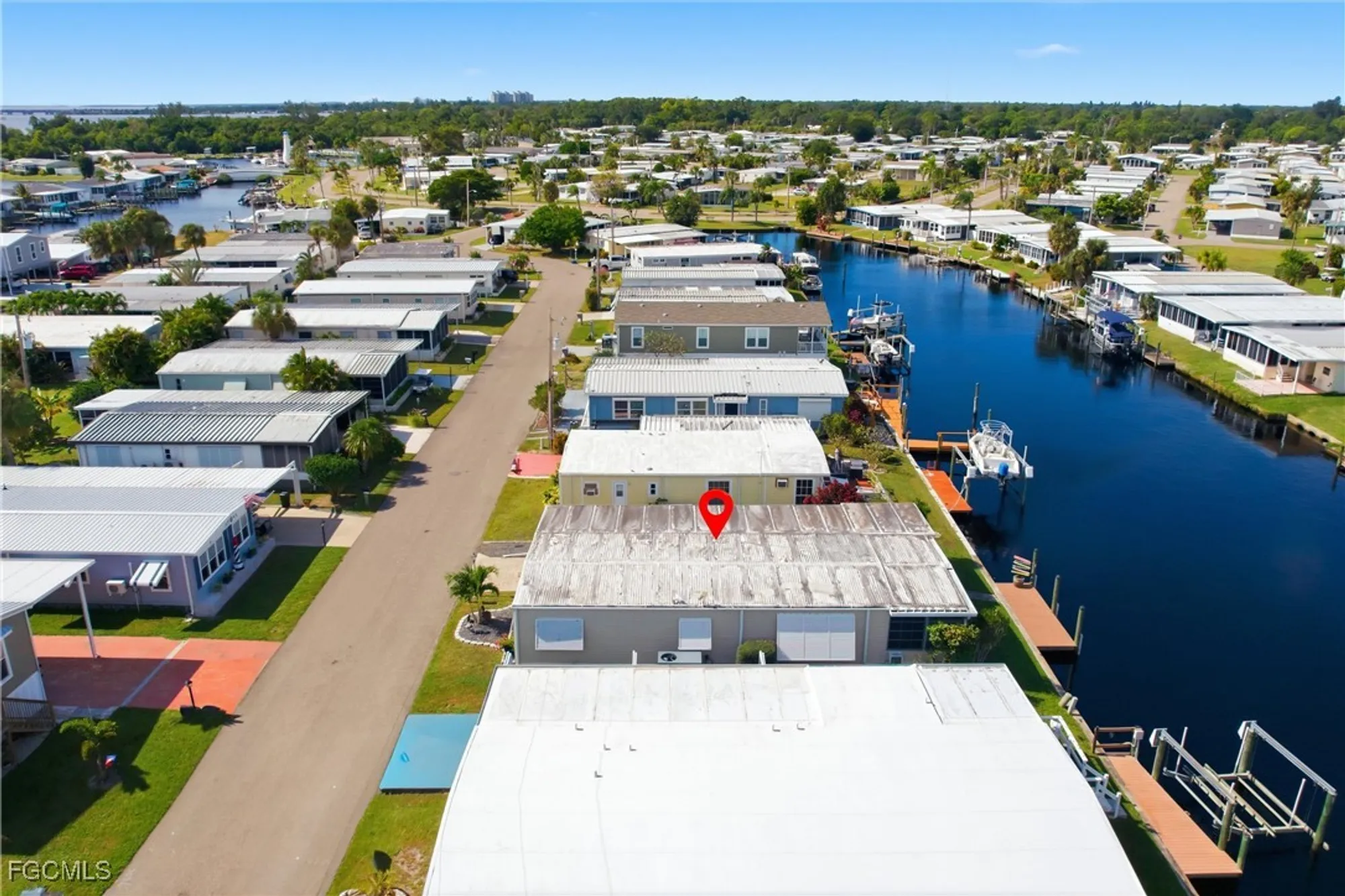 Property Slideshow image 37 of 48 | 5517 sir walter way, North Fort Myers, FL, 33917