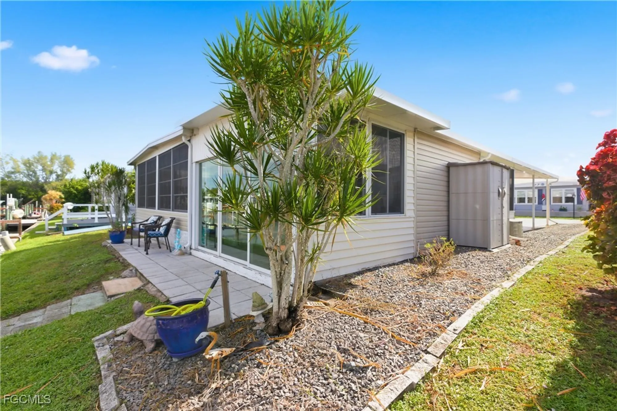 Property Slideshow image 32 of 48 | 5517 sir walter way, North Fort Myers, FL, 33917