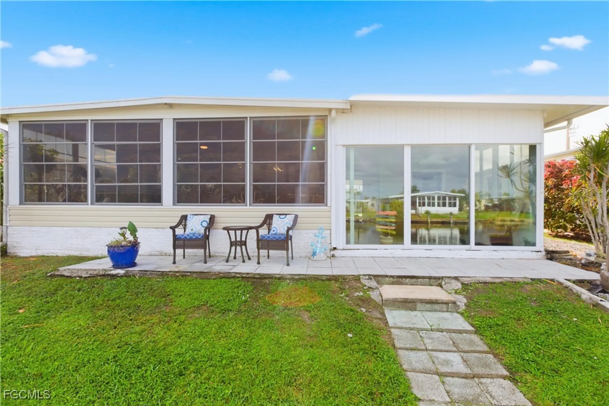 Property Slideshow image 33 of 48 | 5517 sir walter way, North Fort Myers, FL, 33917