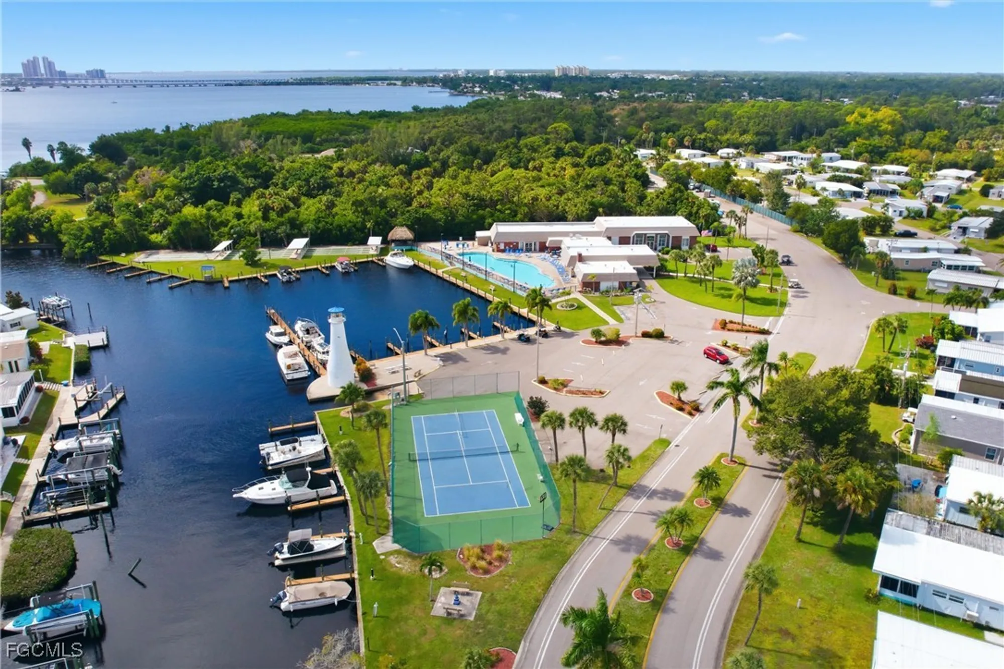 Property Slideshow image 42 of 48 | 5517 sir walter way, North Fort Myers, FL, 33917