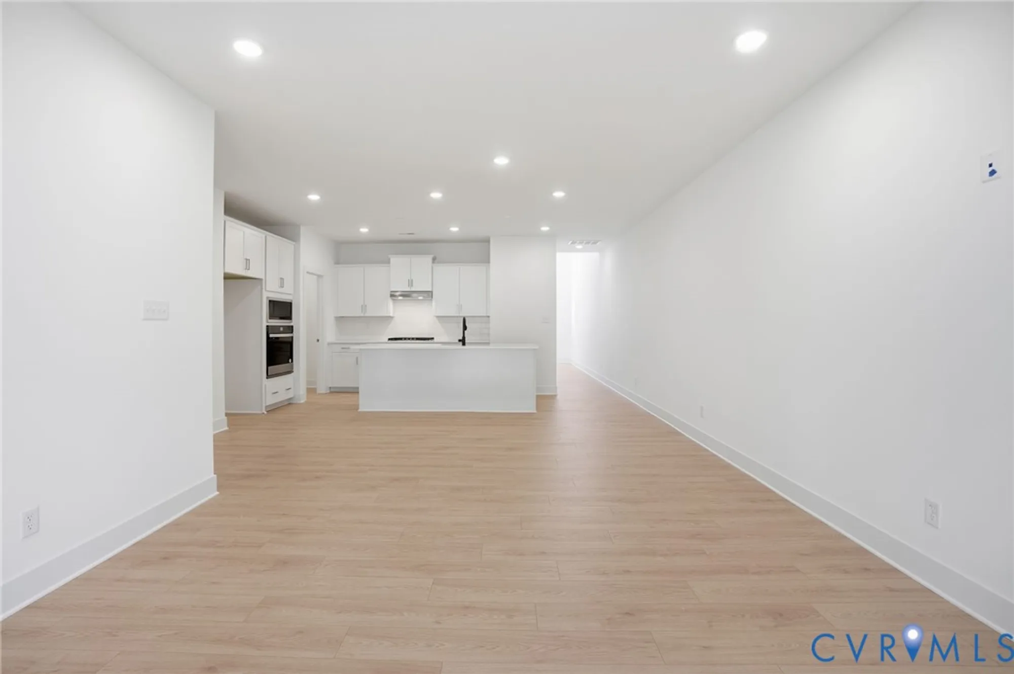 Property Slideshow image 3 of 20 | 6800 oasis breeze ln, Midlothian, VA, 23112