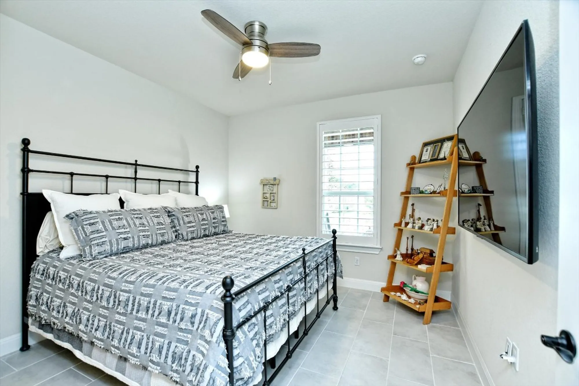 Property Slideshow image 24 of 30 | 107 lafayette st, Georgetown, TX, 78633