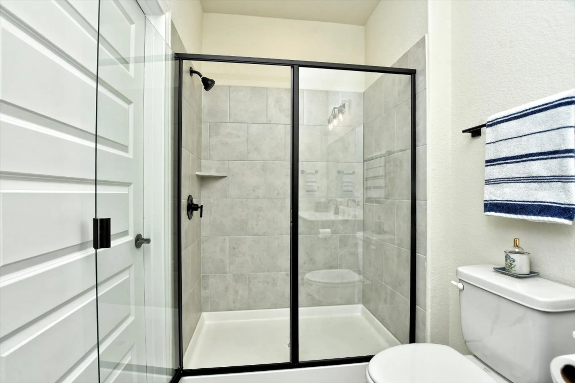 Property Slideshow image 26 of 30 | 107 lafayette st, Georgetown, TX, 78633