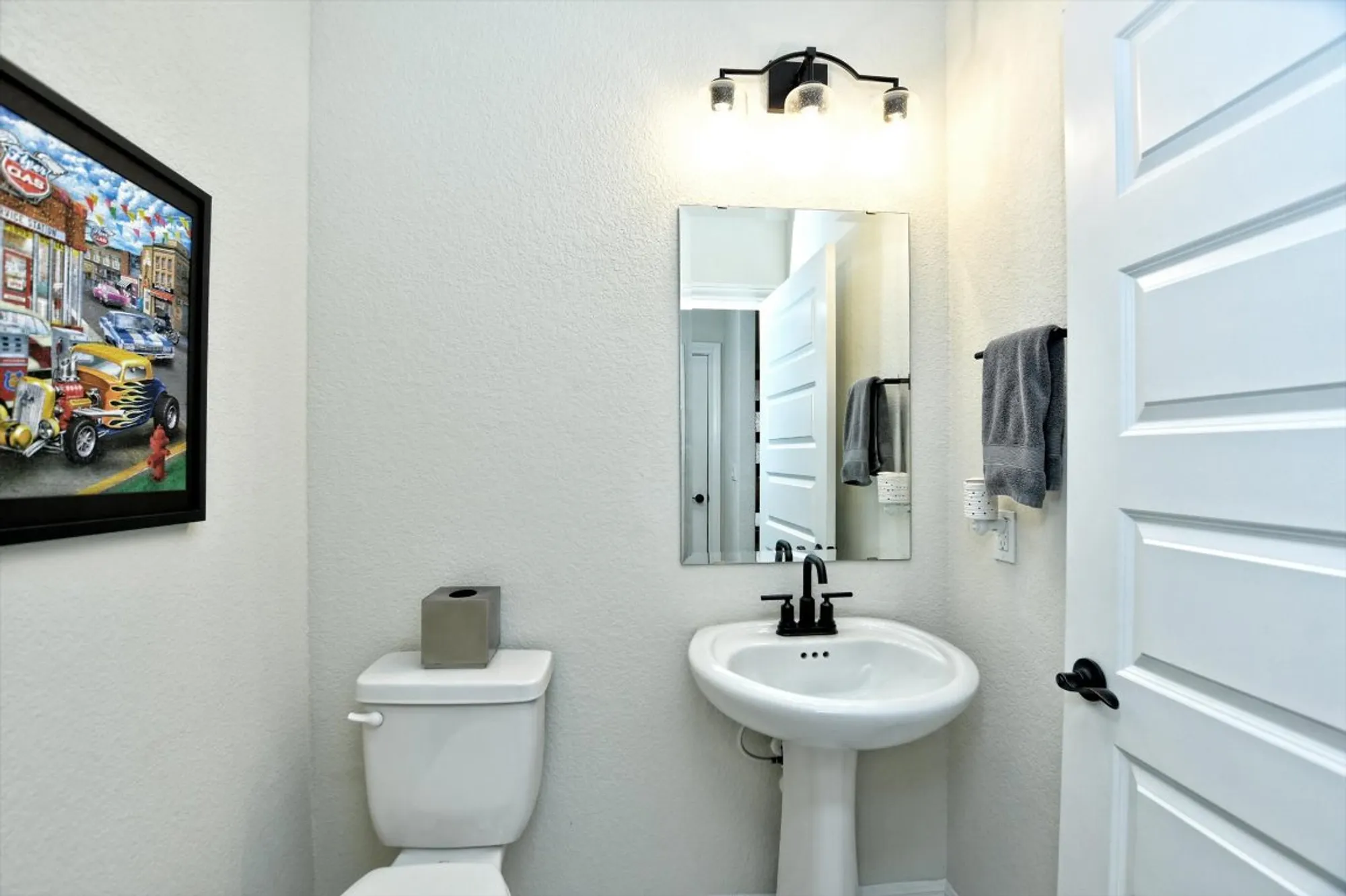 Property Slideshow image 27 of 30 | 107 lafayette st, Georgetown, TX, 78633