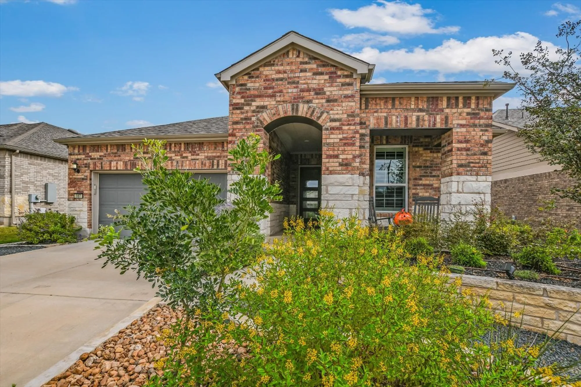 Property Slideshow image 2 of 30 | 107 lafayette st, Georgetown, TX, 78633