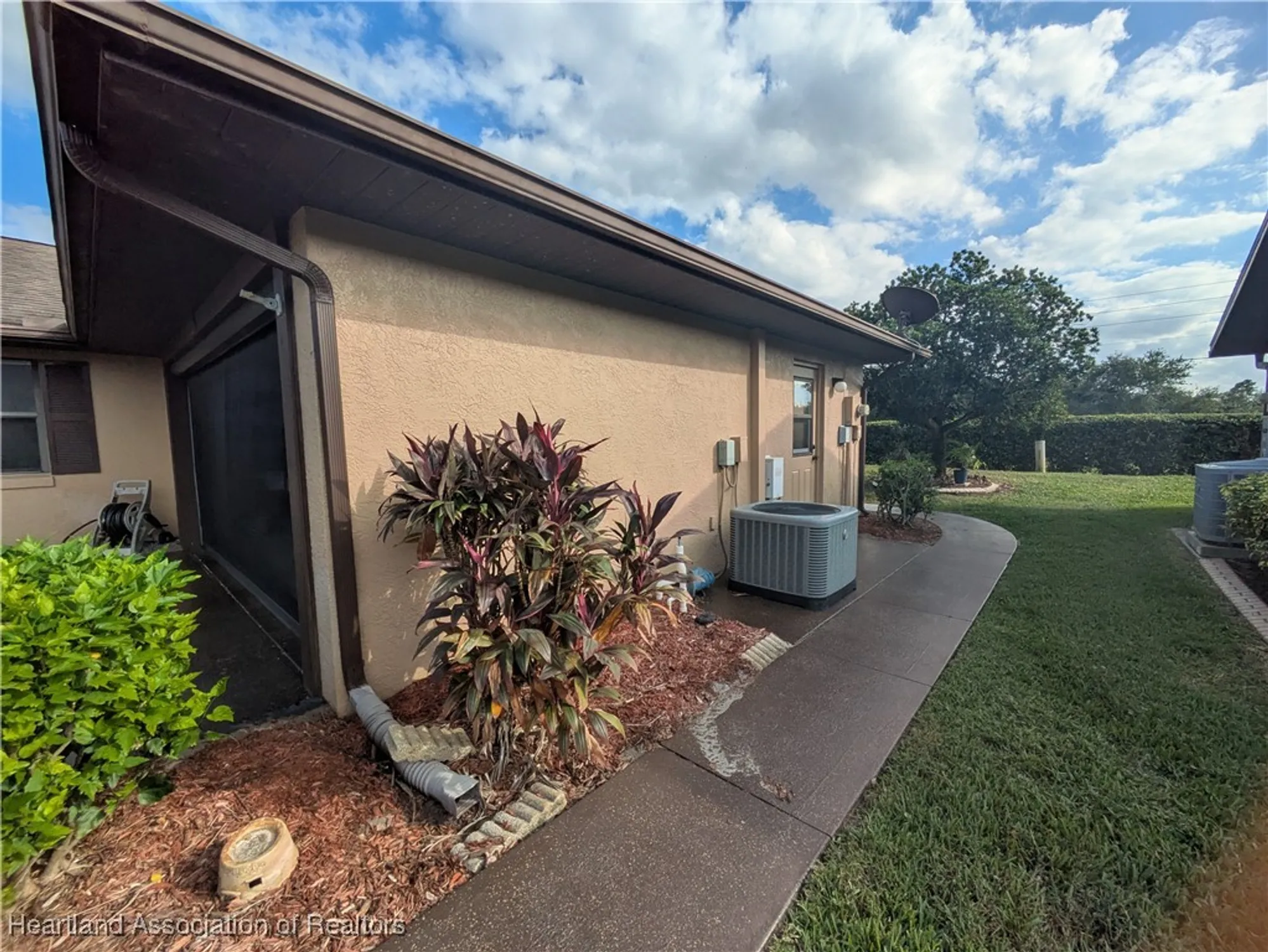 Property Slideshow image 28 of 33 | 3120 waterwood dr, Sebring, FL, 33872