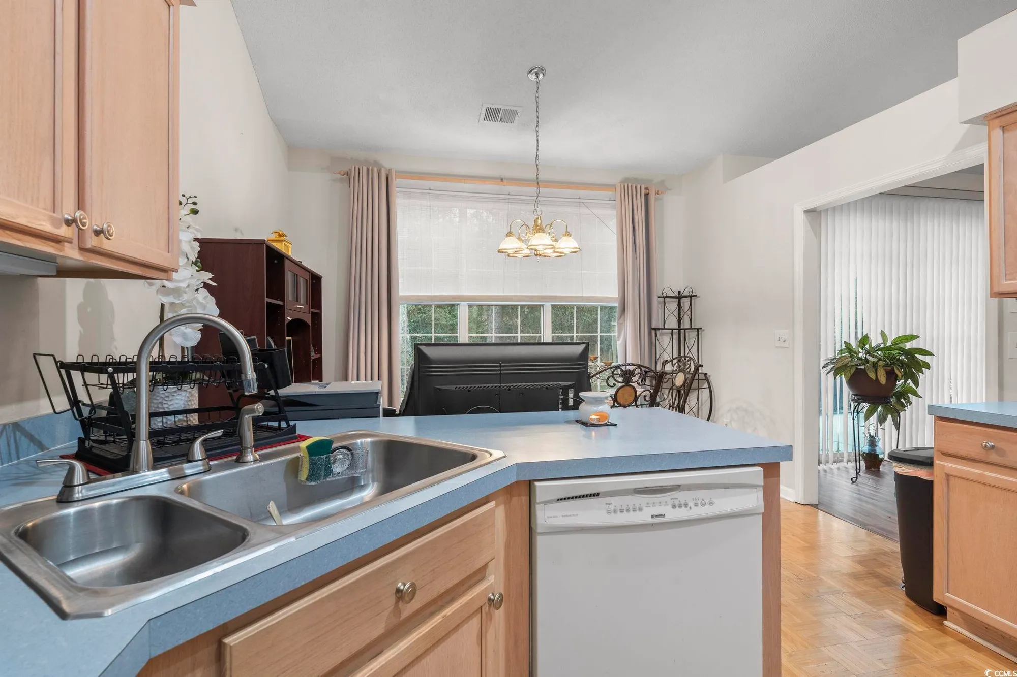 Property Slideshow image 30 of 39 | 206 glenwood dr, Conway, SC, 29526