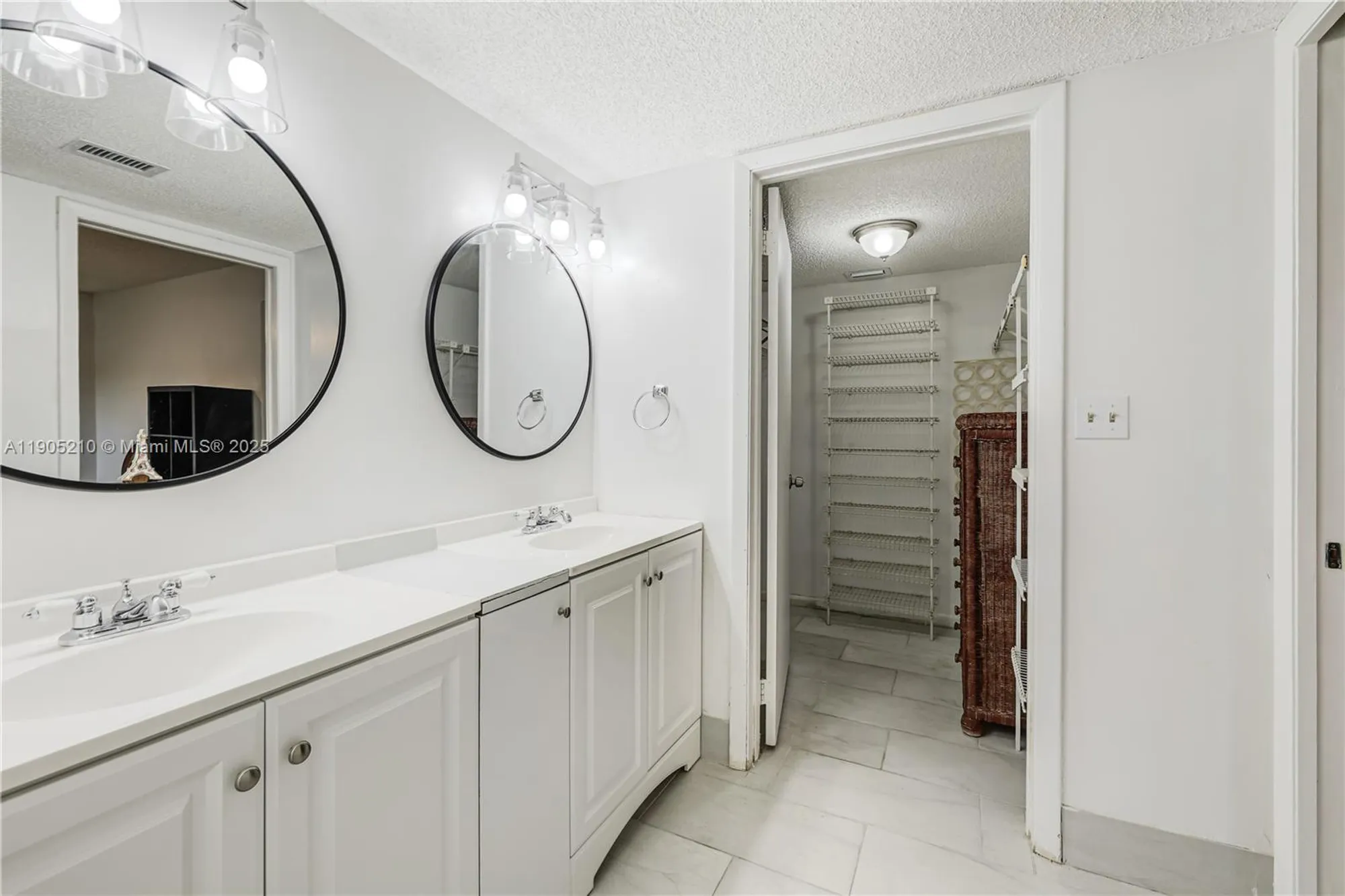 Property Slideshow image 15 of 35 | 6698 10th ave 218, Lake Worth, FL, 33467