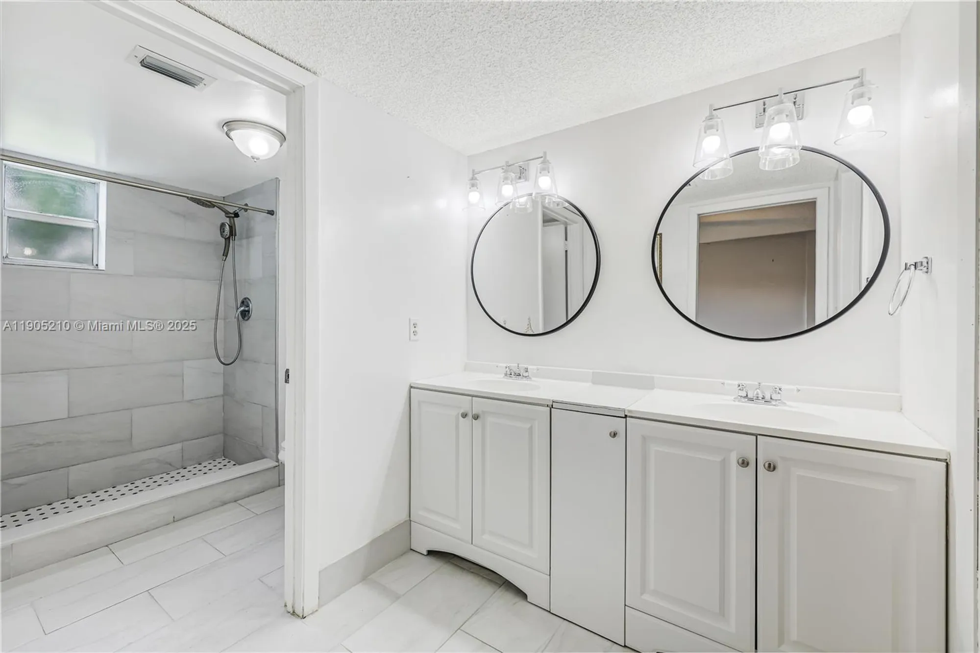 Property Slideshow image 16 of 35 | 6698 10th ave 218, Lake Worth, FL, 33467