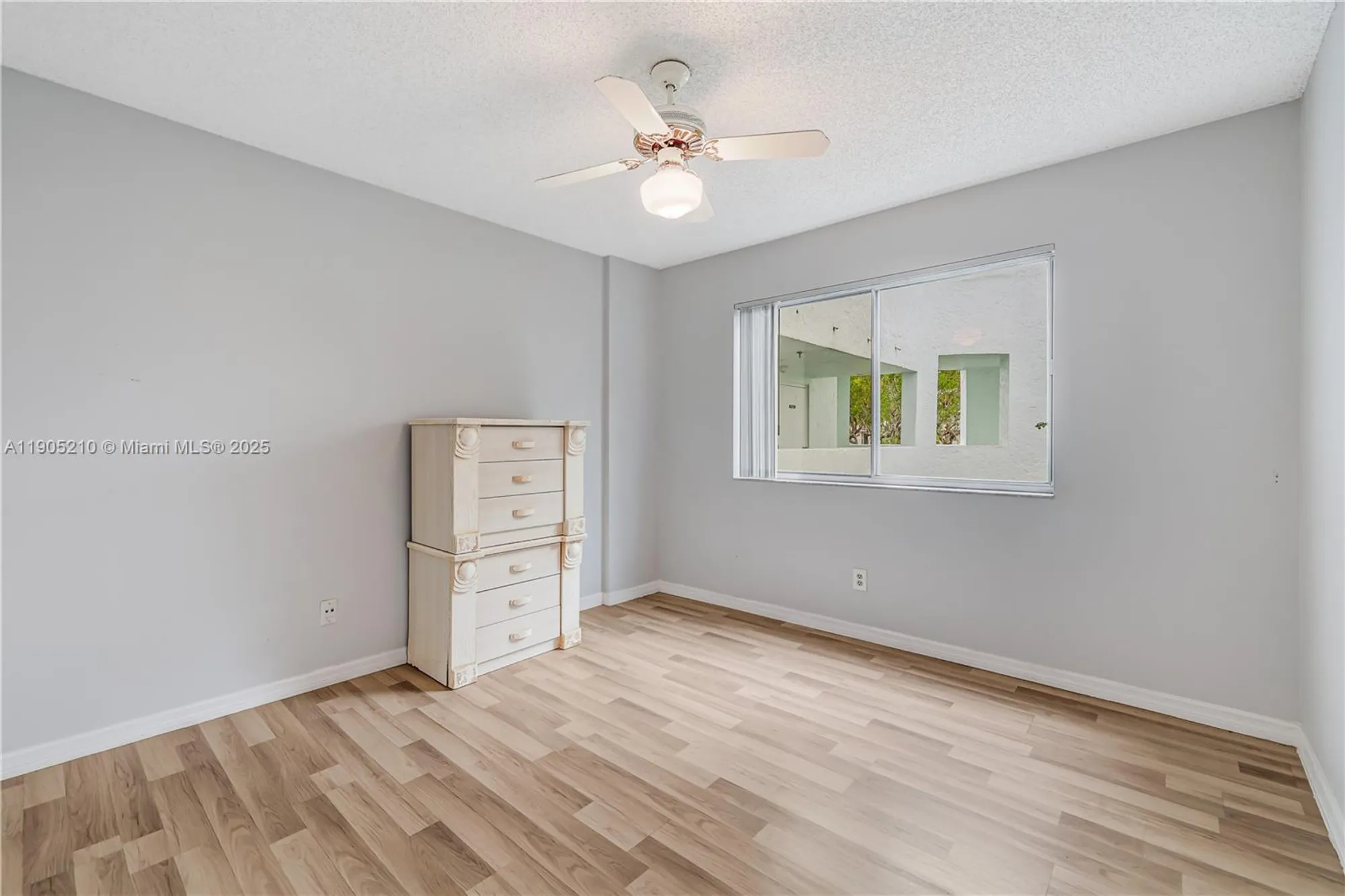 Property Slideshow image 22 of 35 | 6698 10th ave 218, Lake Worth, FL, 33467