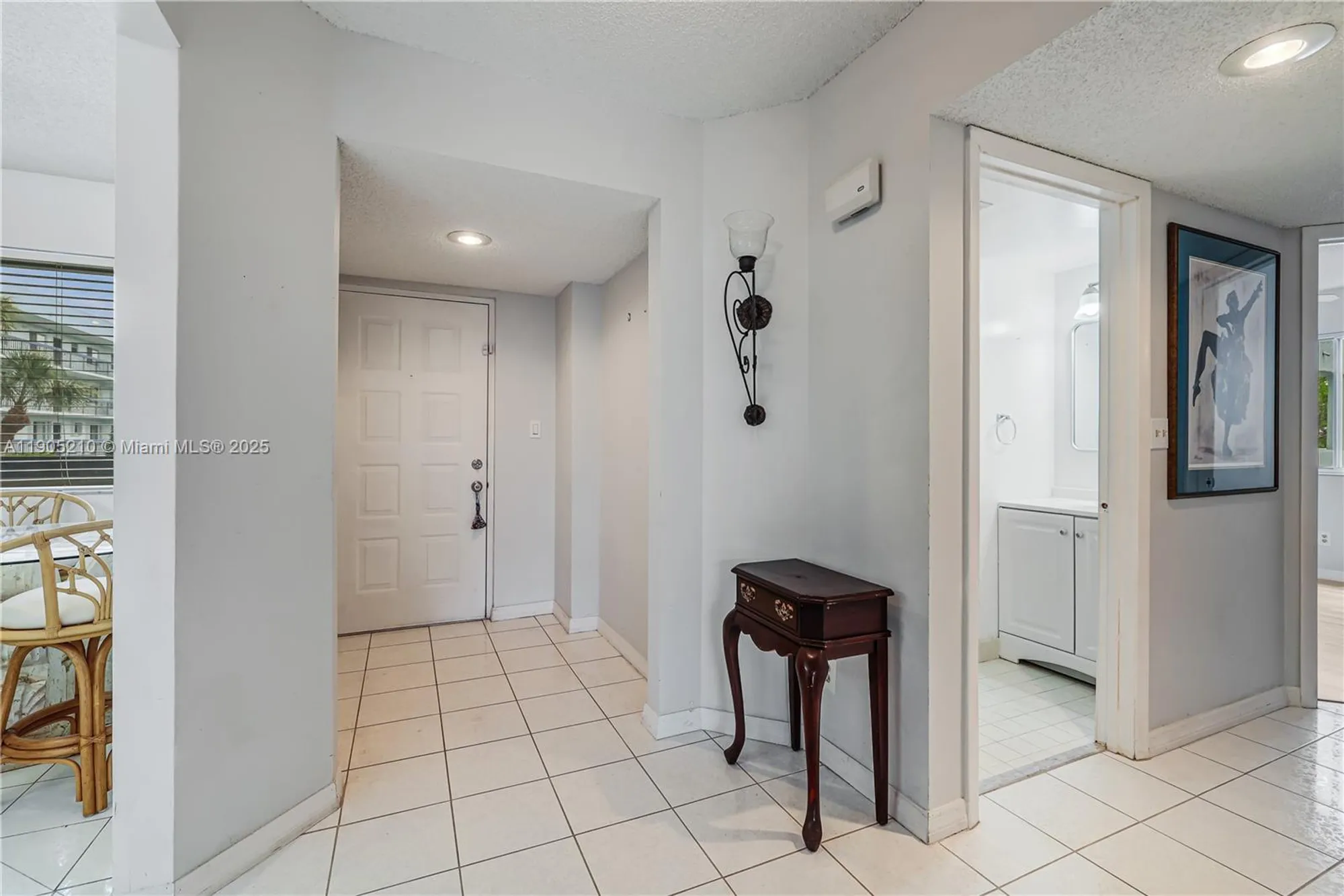 Property Slideshow image 6 of 35 | 6698 10th ave 218, Lake Worth, FL, 33467