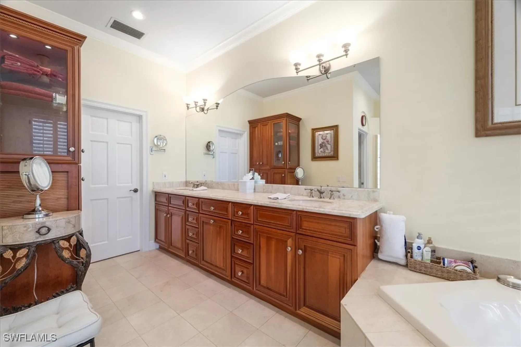 Property Slideshow image 33 of 50 | 4300 sanctuary way, Bonita Springs, FL, 34134
