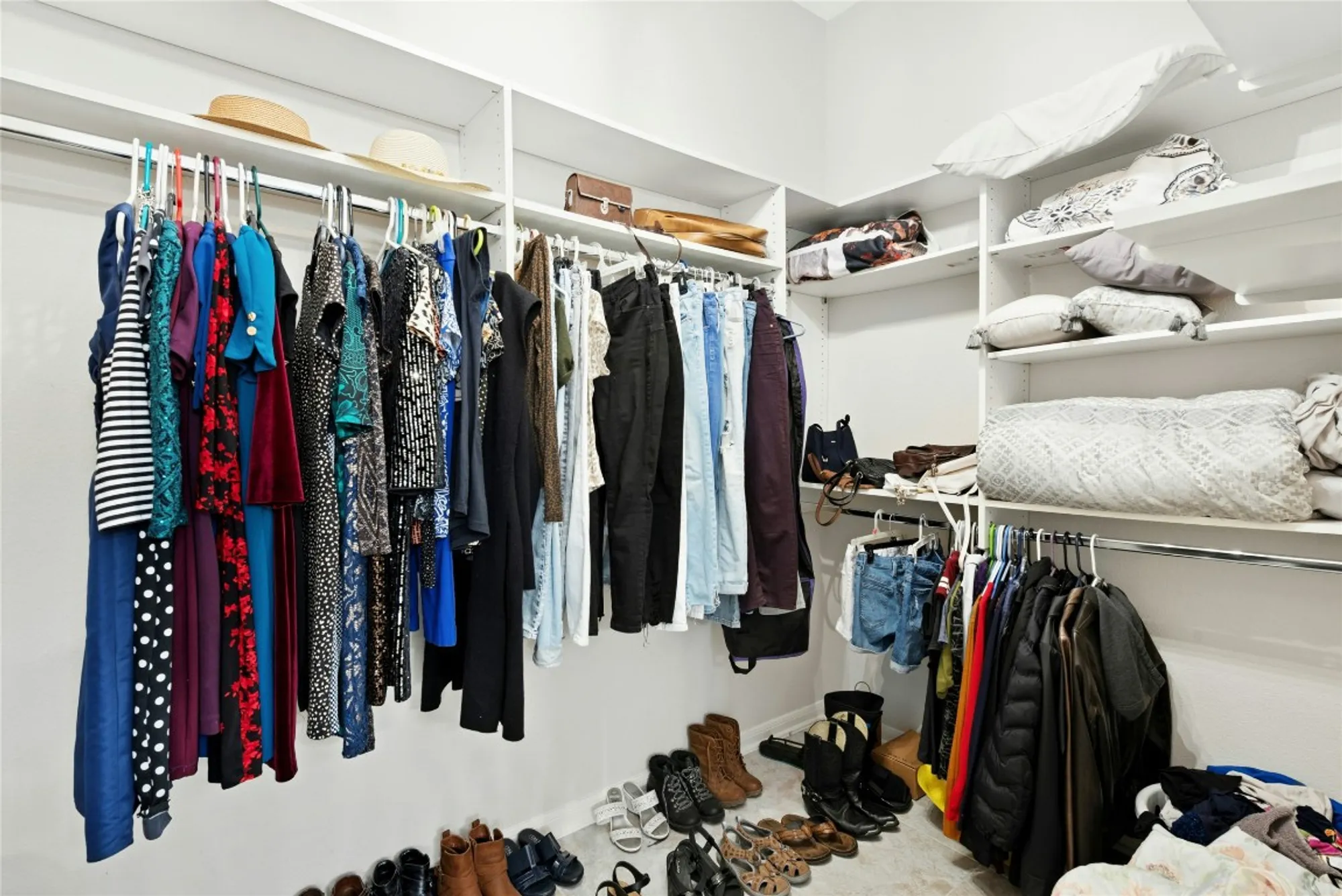 Property Slideshow image 26 of 35 | 106 waterlily ln, Georgetown, TX, 78633