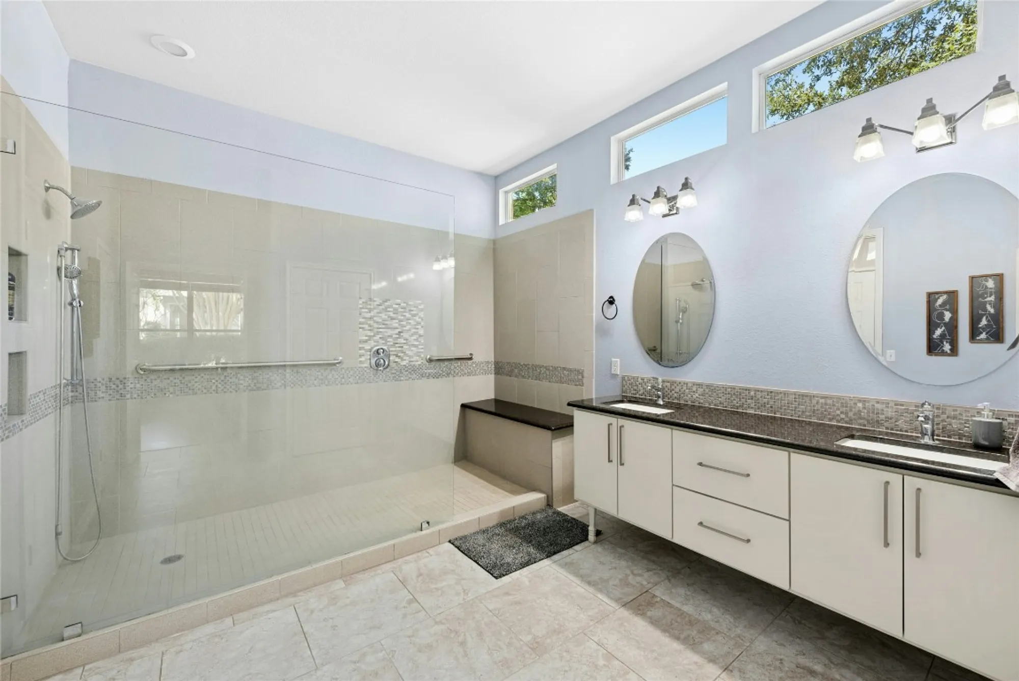 Property Slideshow image 22 of 35 | 106 waterlily ln, Georgetown, TX, 78633