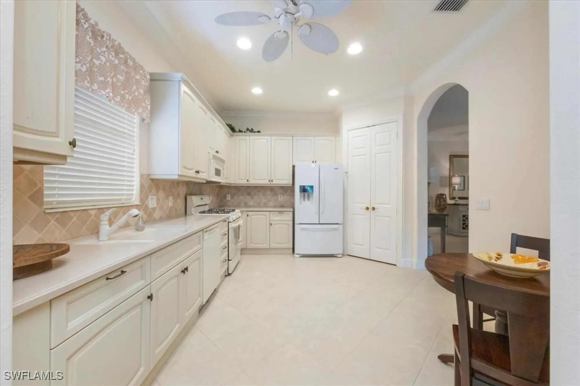 Property Slideshow image 11 of 33 | 9034 cascada way apt 202, Naples, FL, 34114