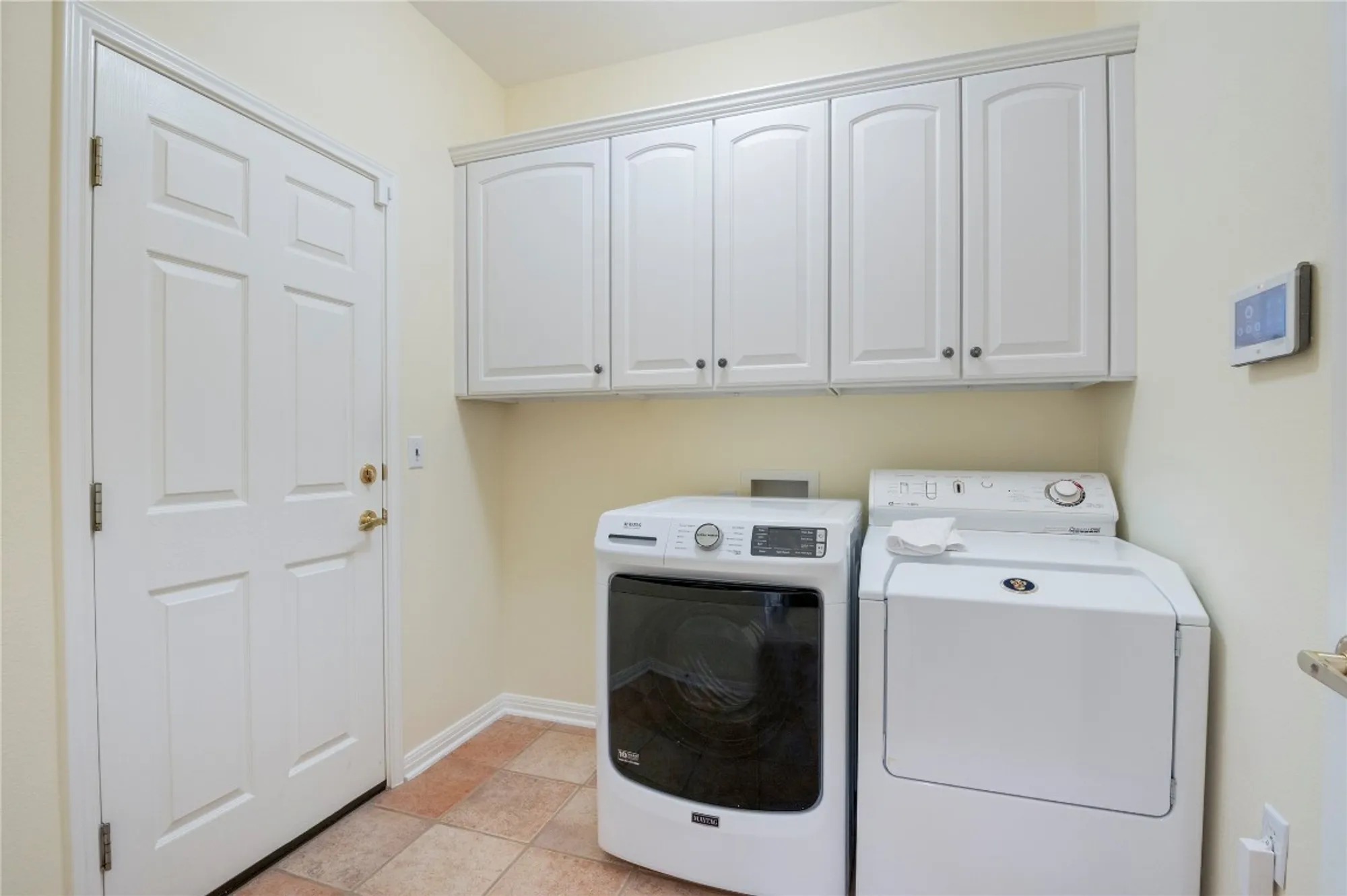 Property Slideshow image 16 of 30 | 115 longhorn trl, Georgetown, TX, 78633