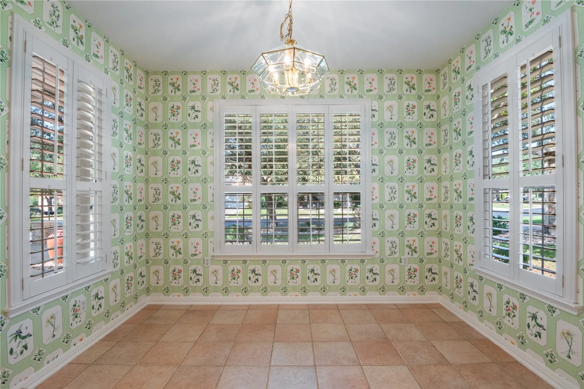 Property Slideshow image 10 of 30 | 115 longhorn trl, Georgetown, TX, 78633
