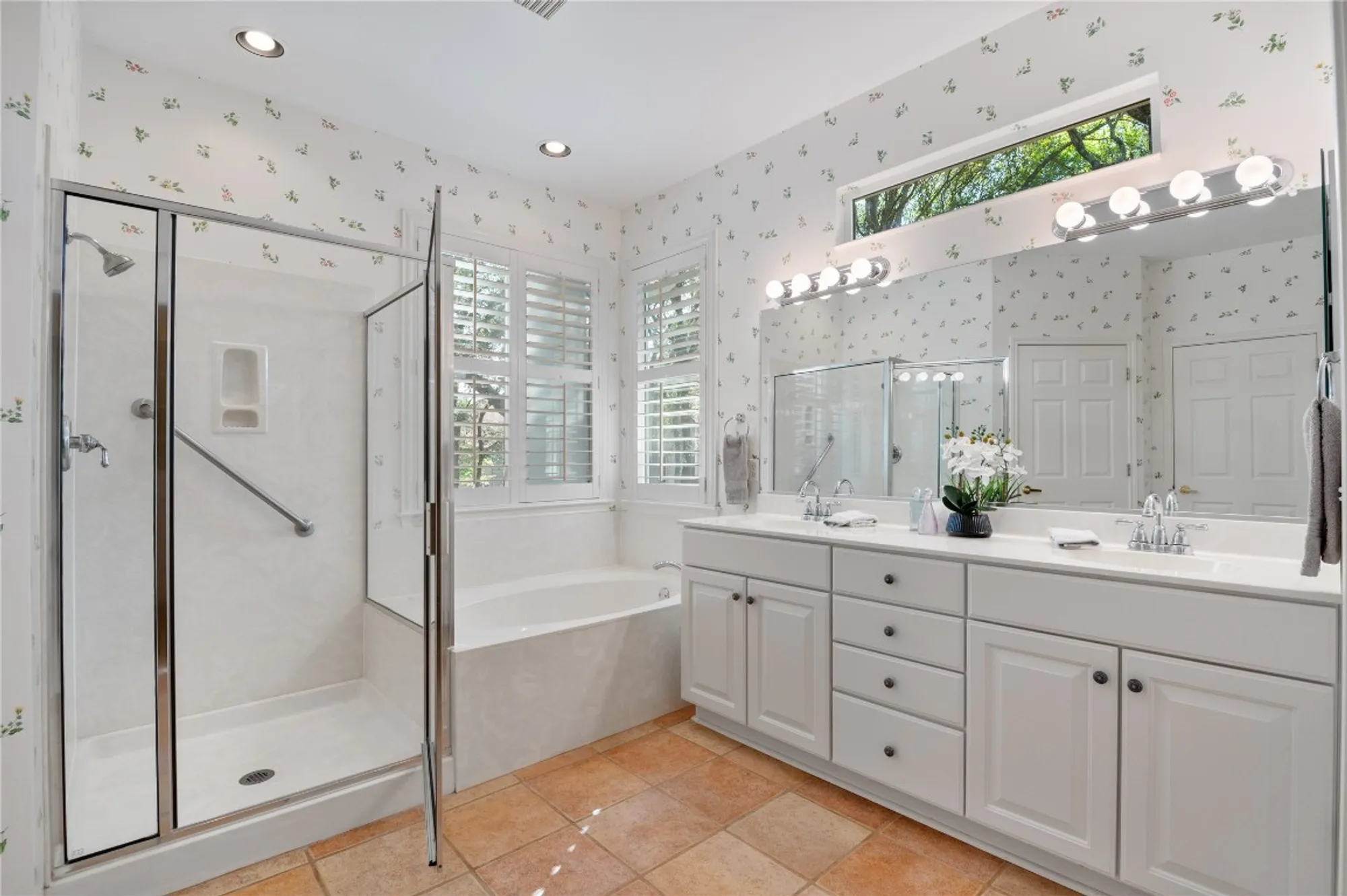 Property Slideshow image 23 of 30 | 115 longhorn trl, Georgetown, TX, 78633