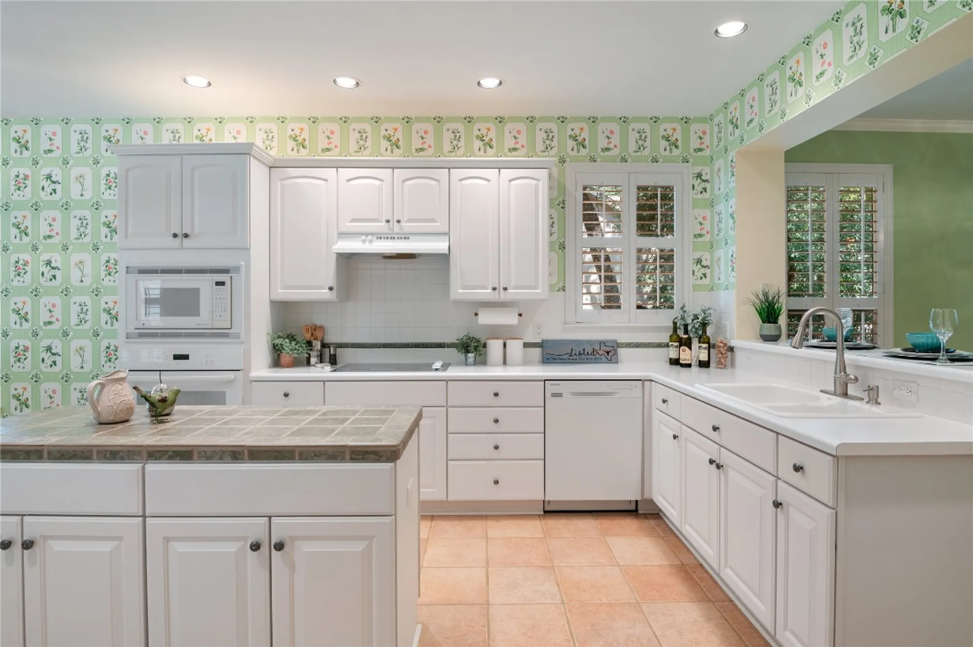 Property Slideshow image 4 of 30 | 115 longhorn trl, Georgetown, TX, 78633