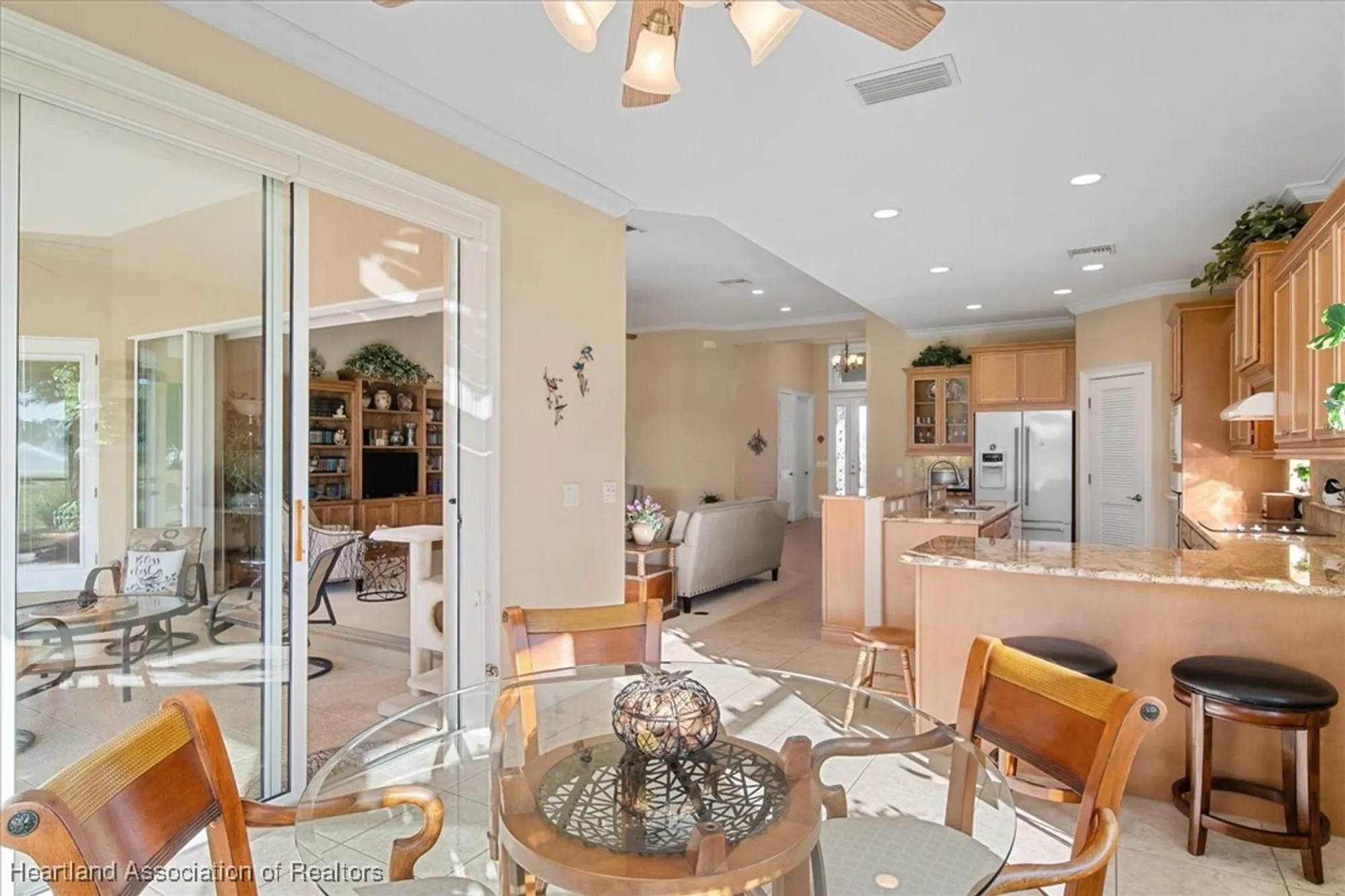 Property Slideshow image 15 of 50 | 4464 toussant dr, Avon Park, FL, 33825