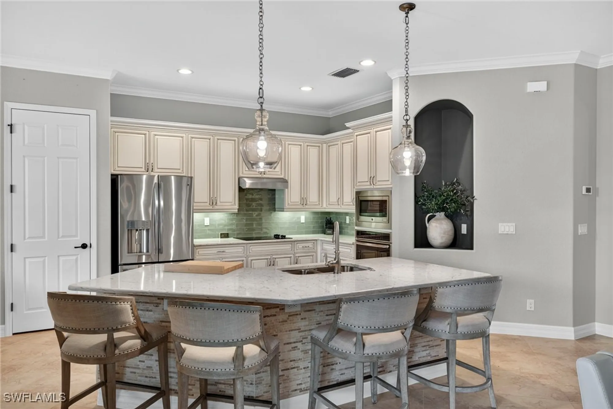 Property Slideshow image 12 of 49 | 9352 vercelli ct, Naples, FL, 34113