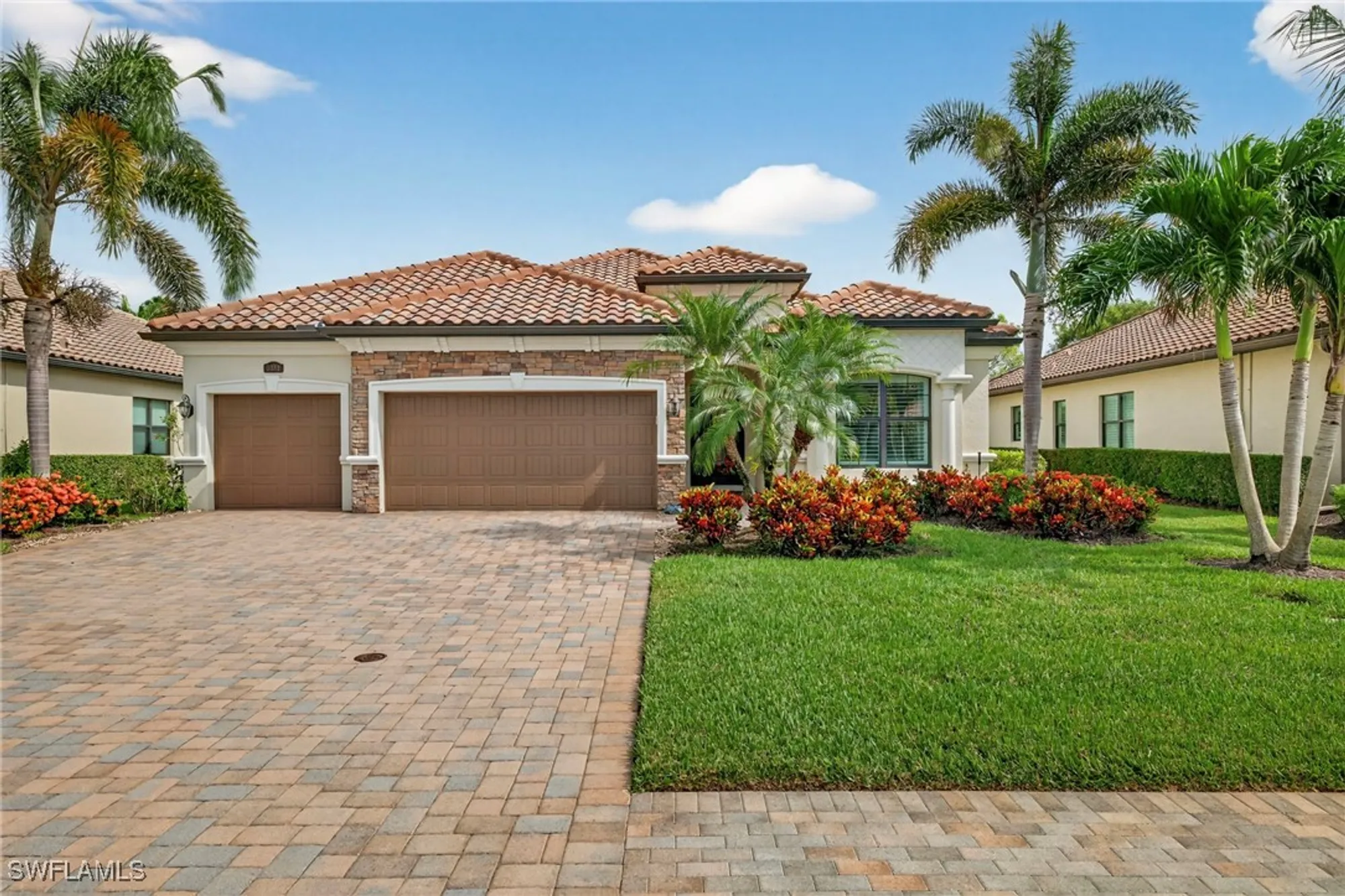 Property Slideshow image 33 of 49 | 9352 vercelli ct, Naples, FL, 34113