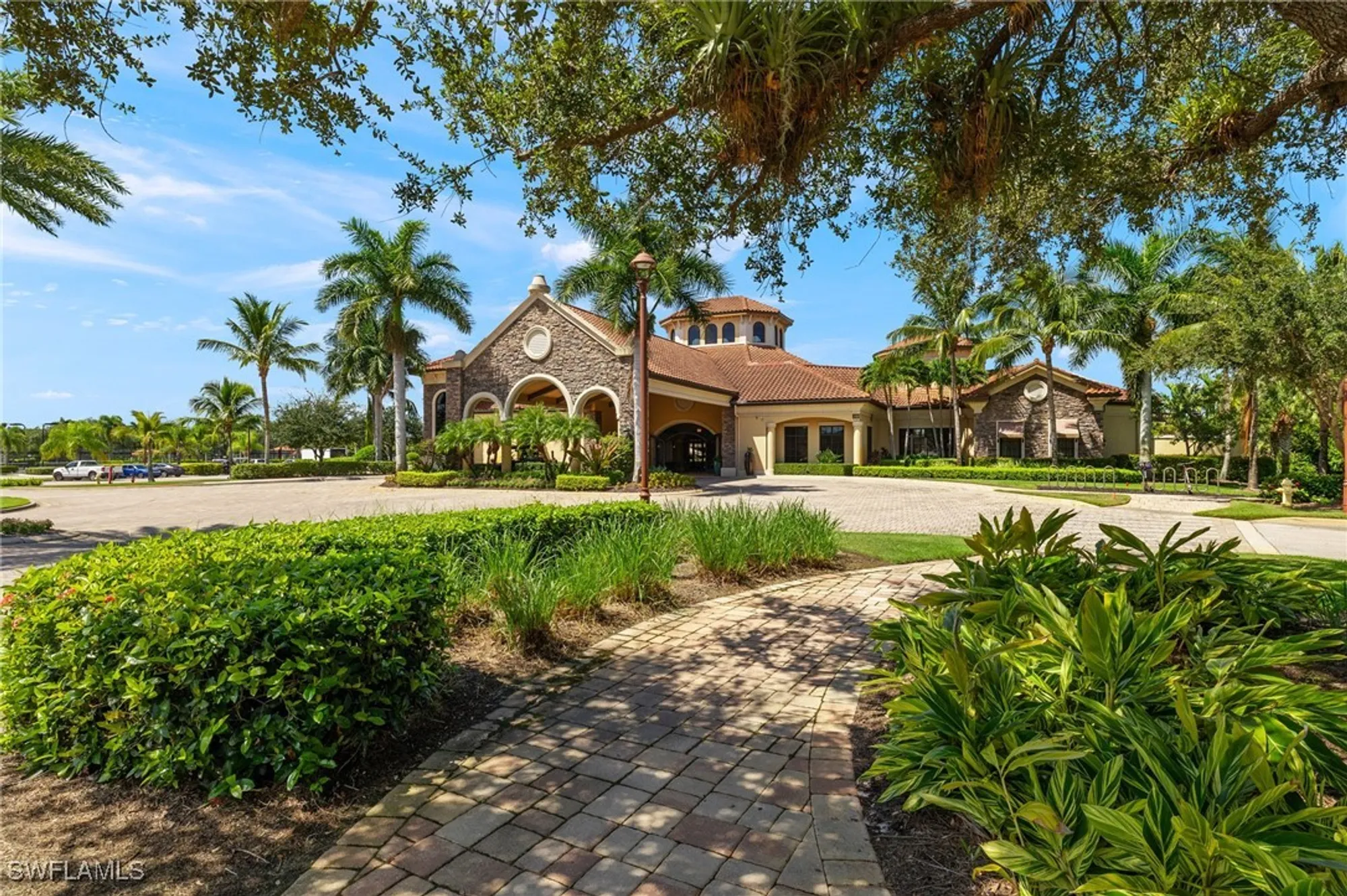 Property Slideshow image 47 of 49 | 9352 vercelli ct, Naples, FL, 34113